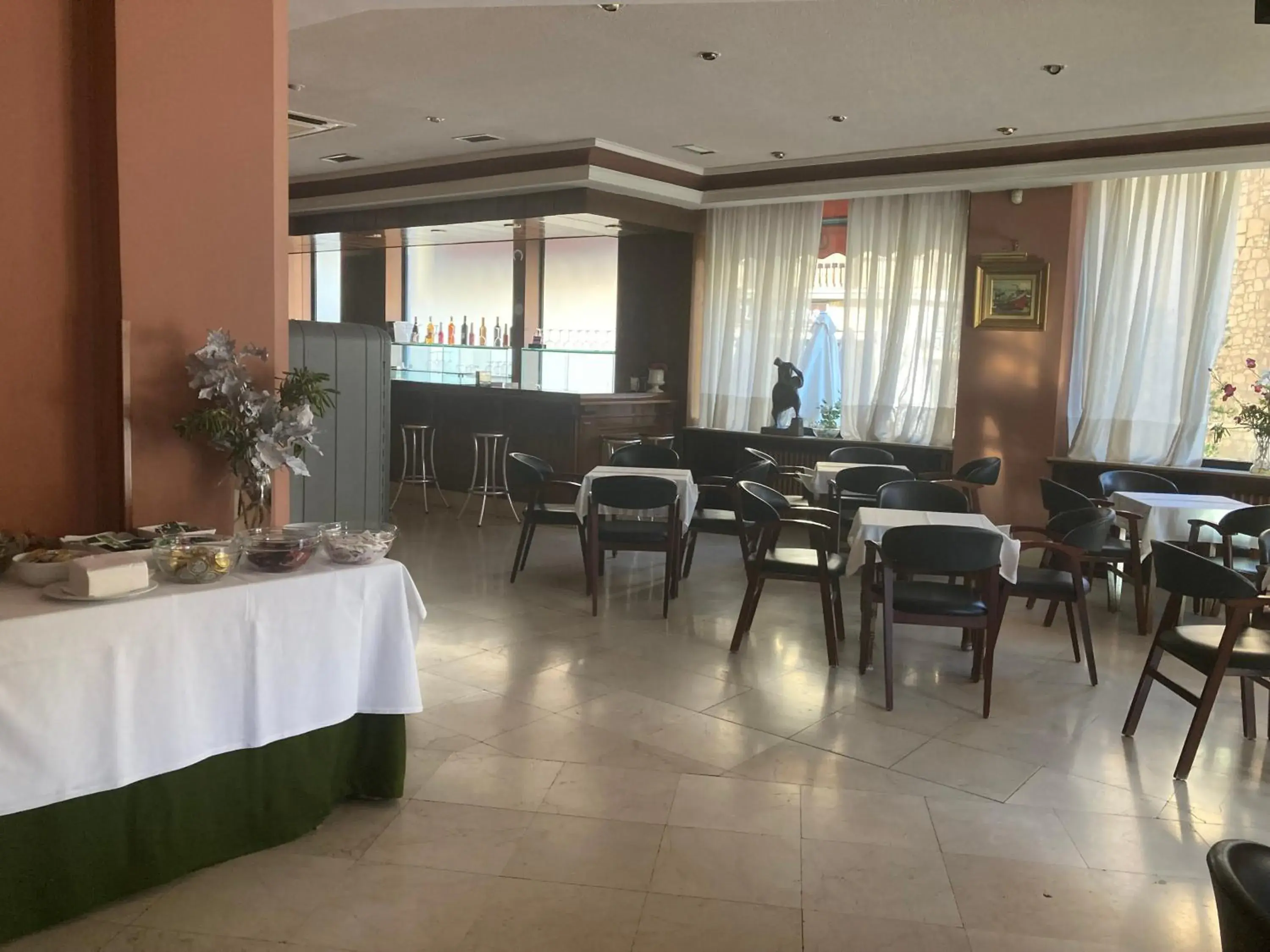 Lounge or bar, Restaurant/Places to Eat in Hotel Condal