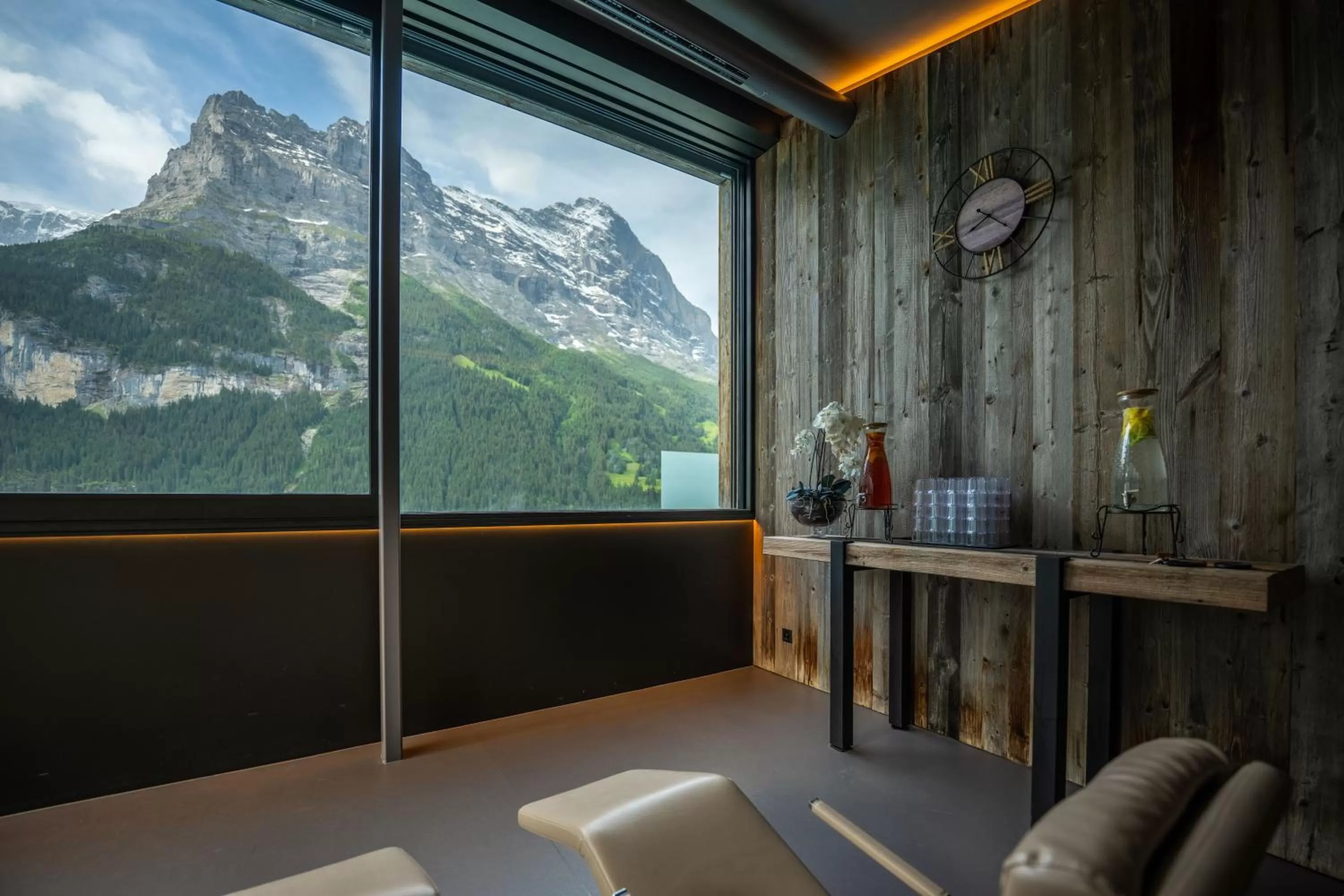 Swimming pool in Hotel Spinne Grindelwald