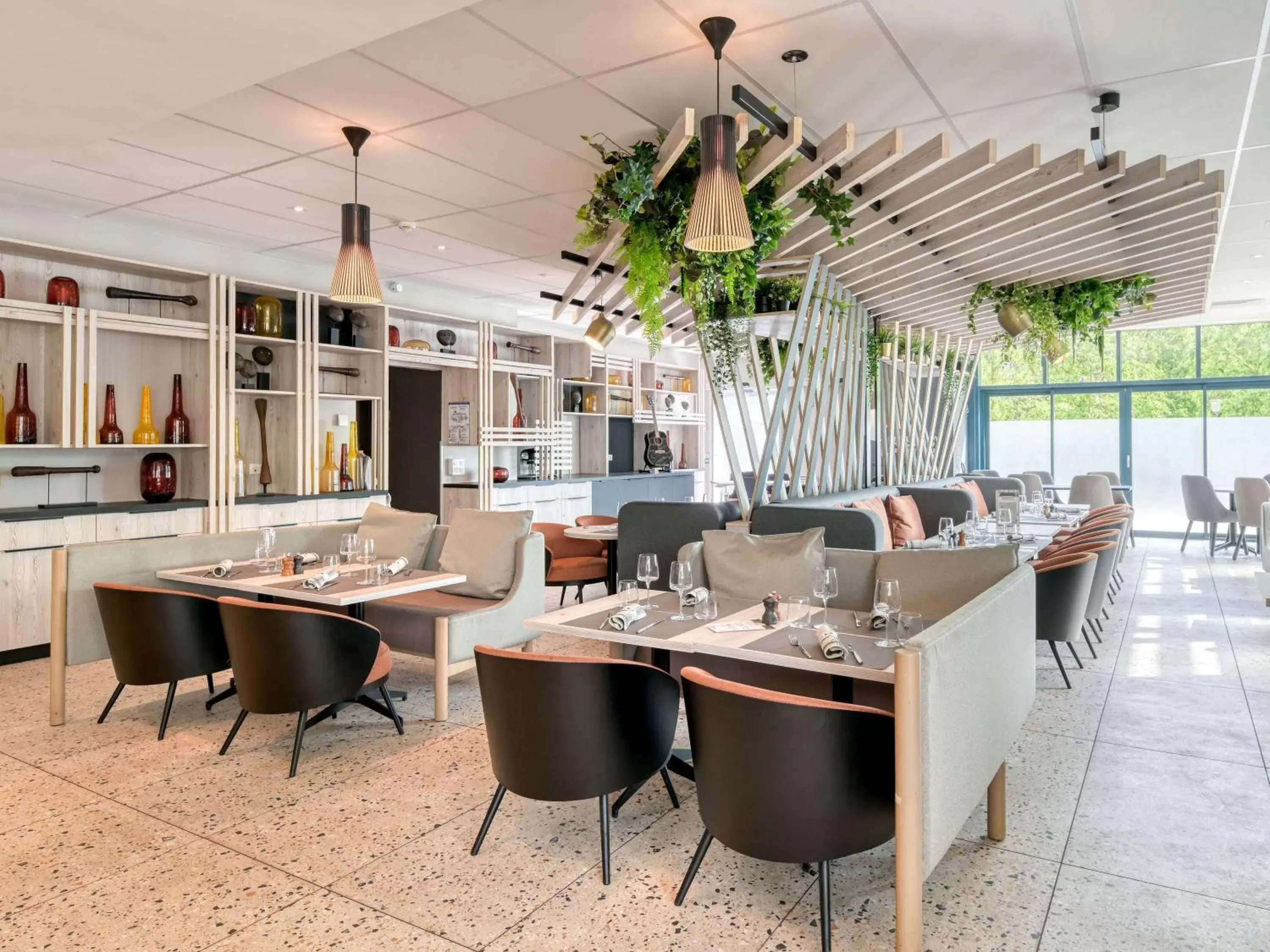 Property building, Restaurant/Places to Eat in Novotel Paris Centre Bercy
