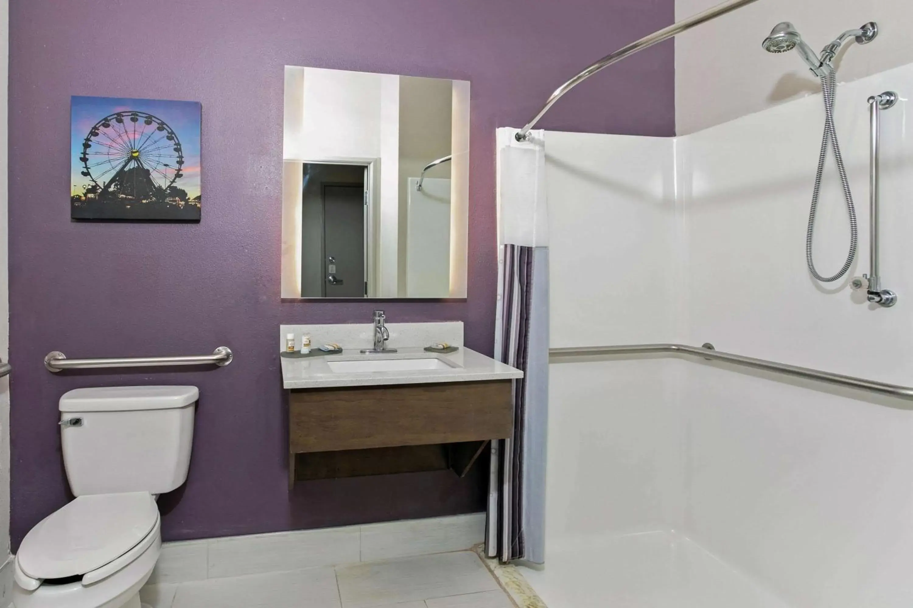 Shower, Bathroom in La Quinta by Wyndham Hopkinsville