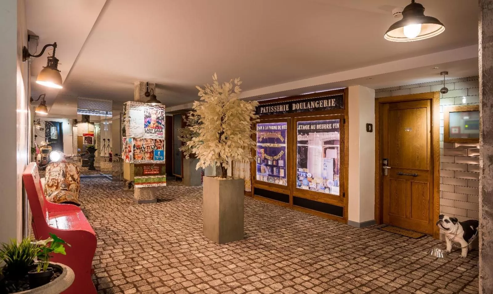 Area and facilities in Embassy Hotel Tel Aviv