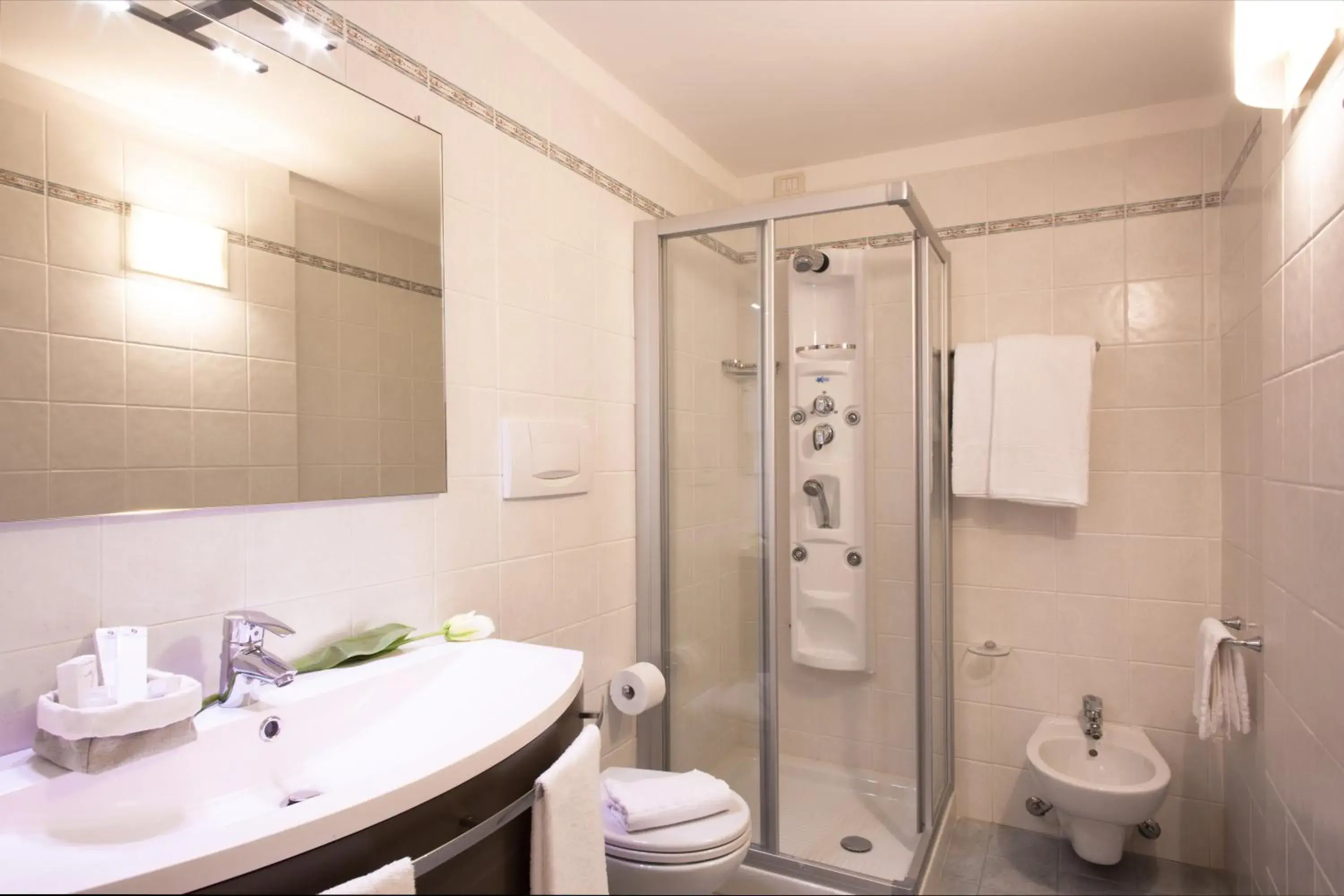 Standard Suite in Hotel Portici - Romantik & Wellness Standard Suite in Hotel Portici - Romantik & Wellness