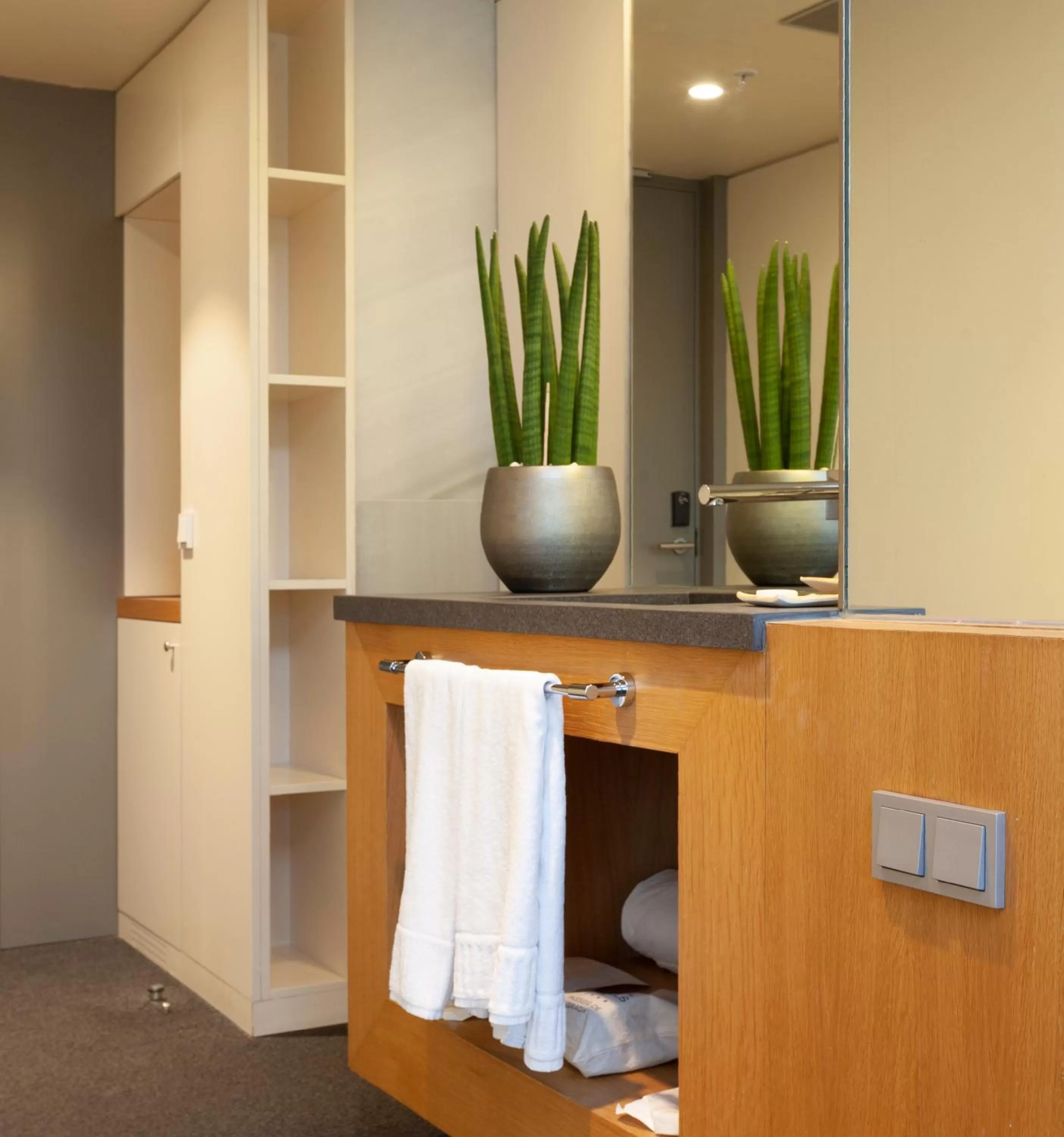 Photo of the whole room in Hotel Royal Passeig de Gracia