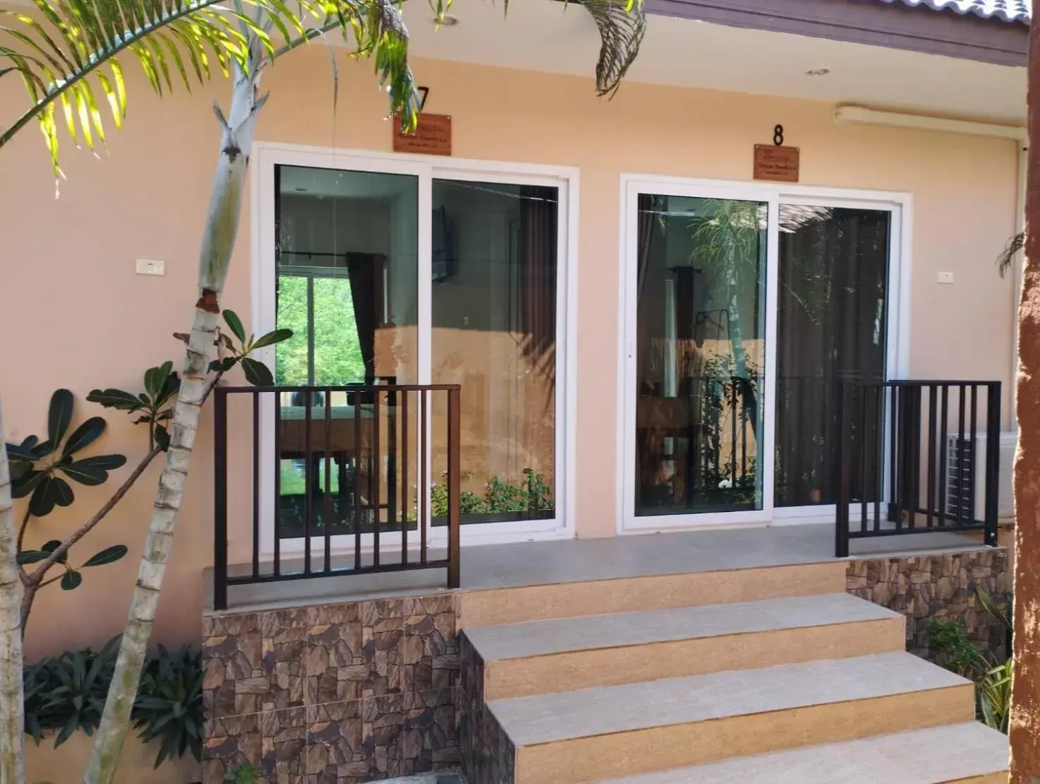 Facade/entrance in Panisara Pool Villa Resort Huahin Facade/entrance in Panisara Pool Villa Resort Huahin