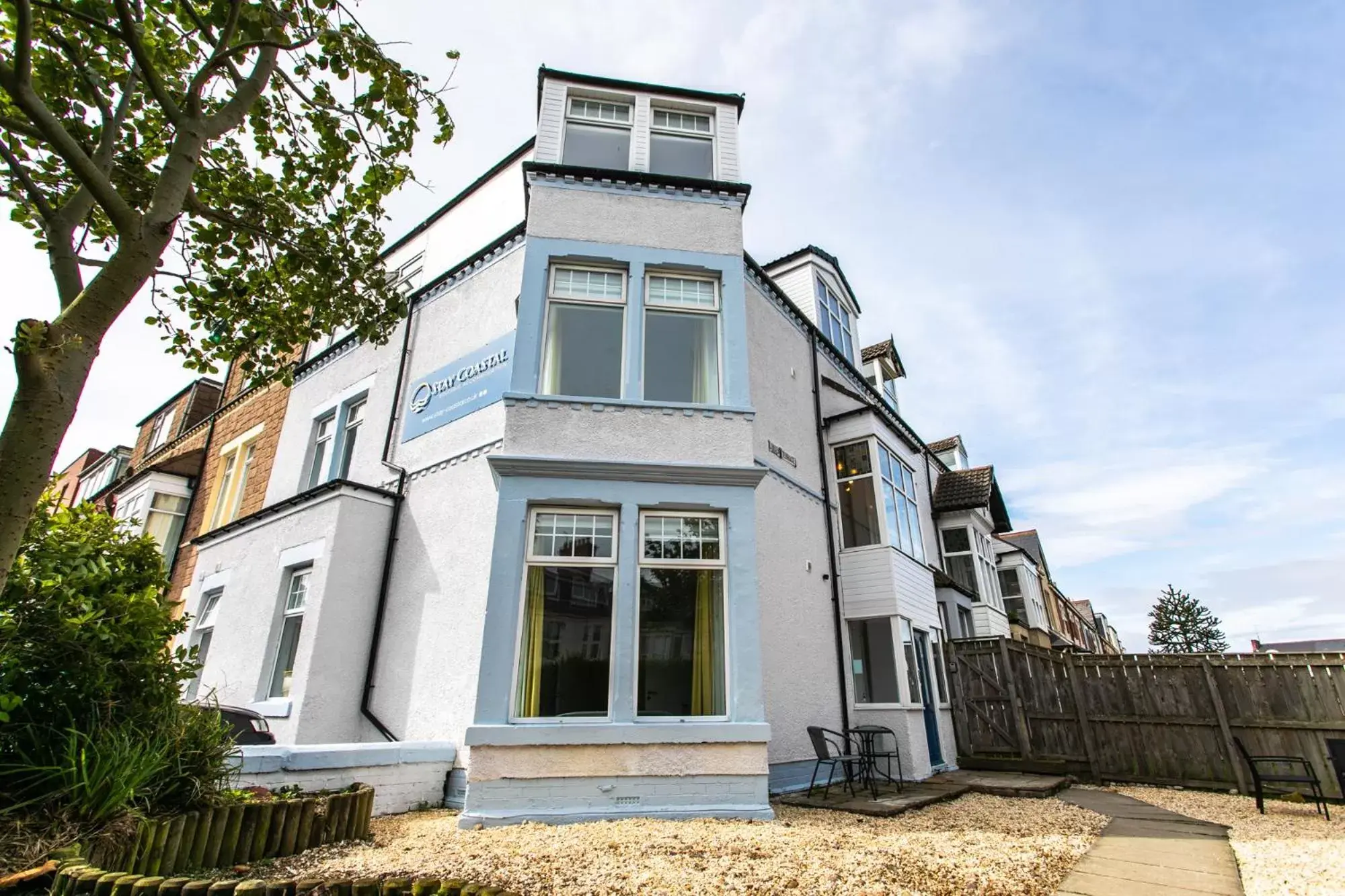 Facade/entrance, Property Building in Stay Coastal