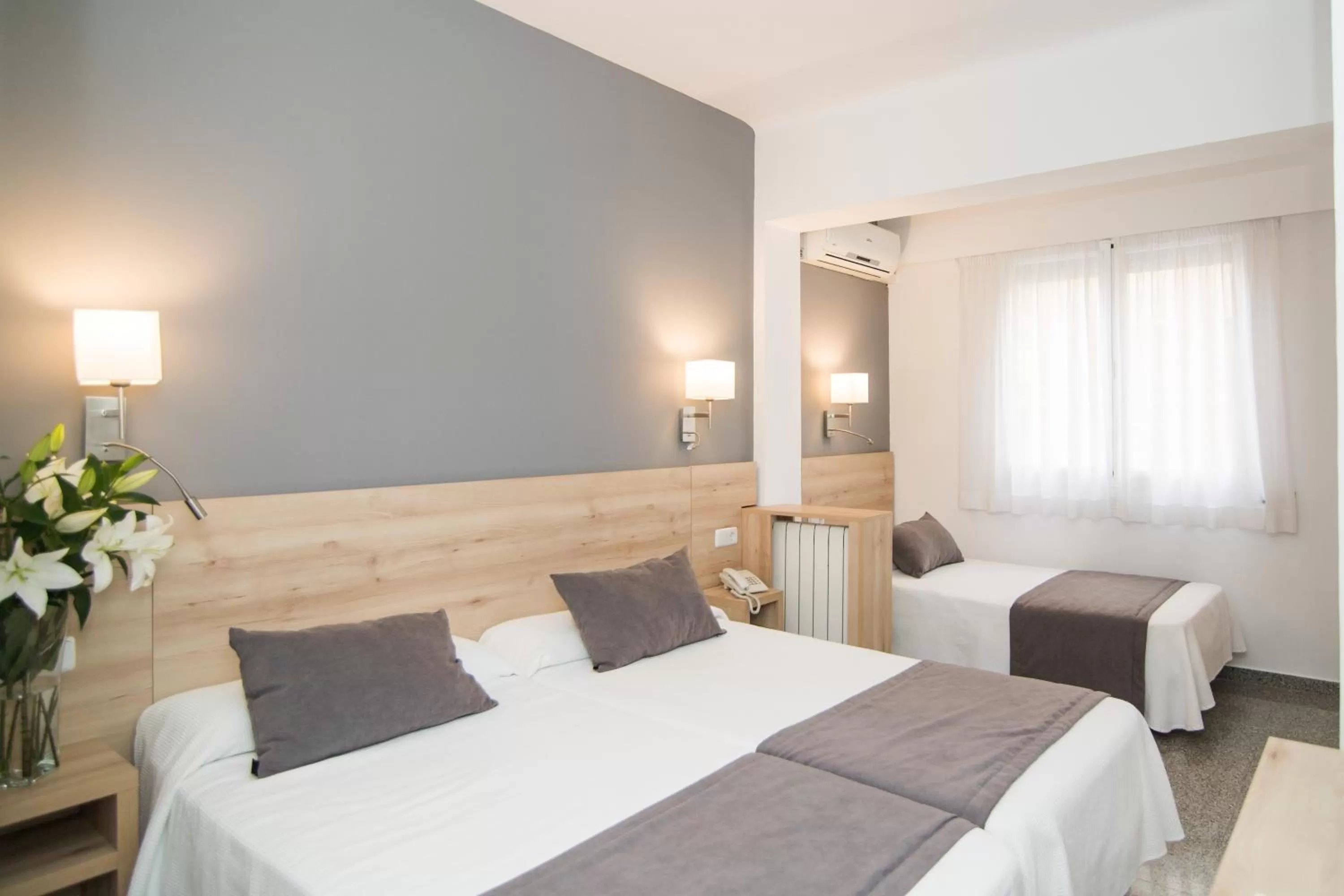 Photo of the whole room, Bed in Hotel Abelay