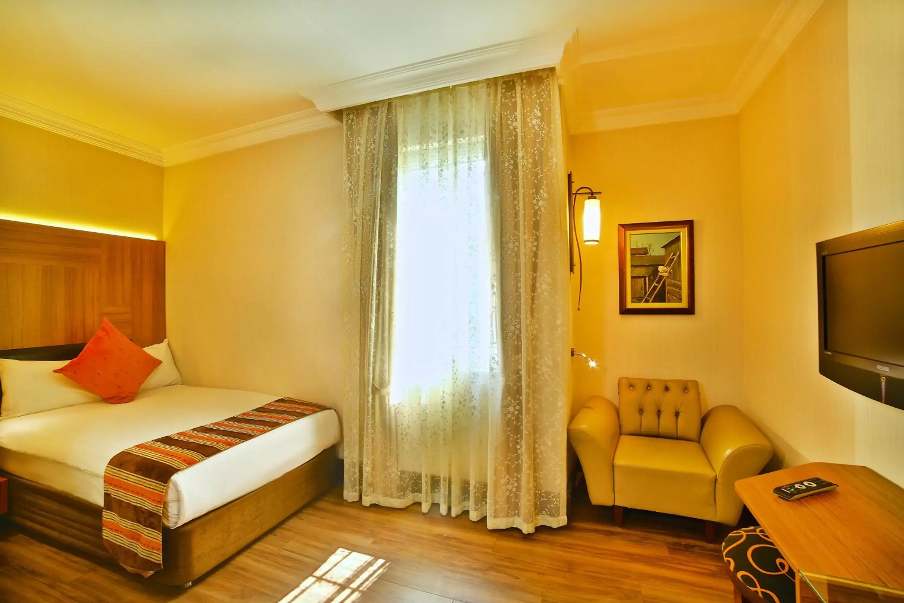 Bed in Konak Hotel Taksim