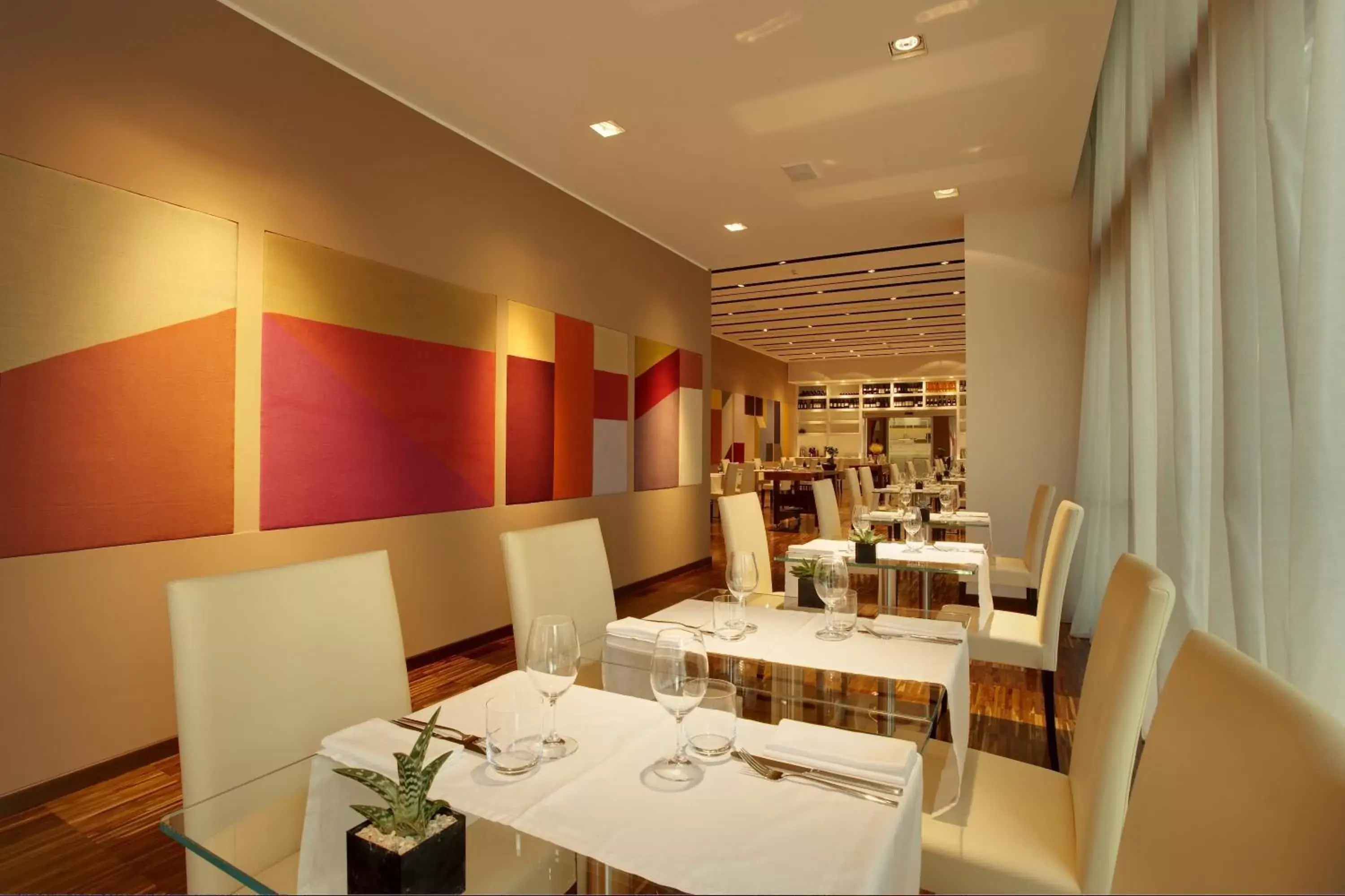 Restaurant/Places to Eat in Devero Hotel BW Signature Collection