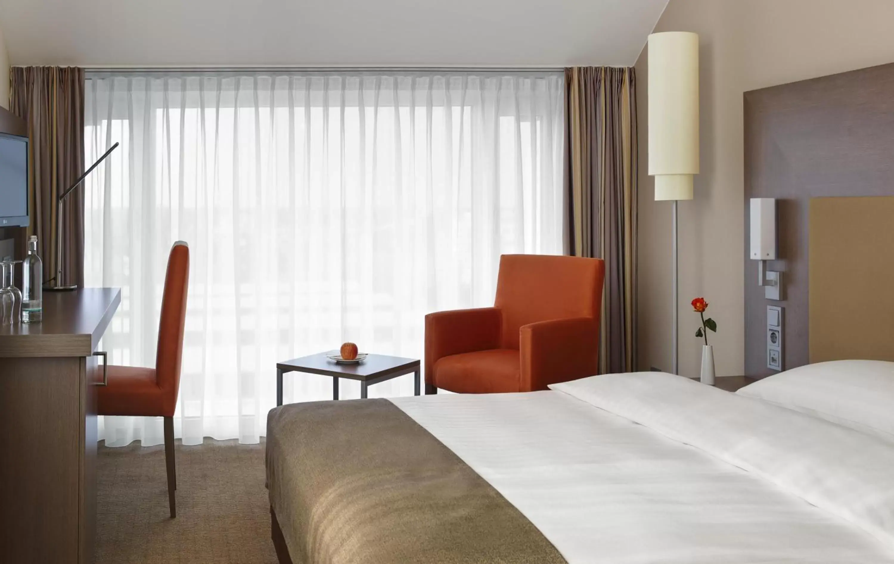 Photo of the whole room, Room Photo in IntercityHotel Darmstadt