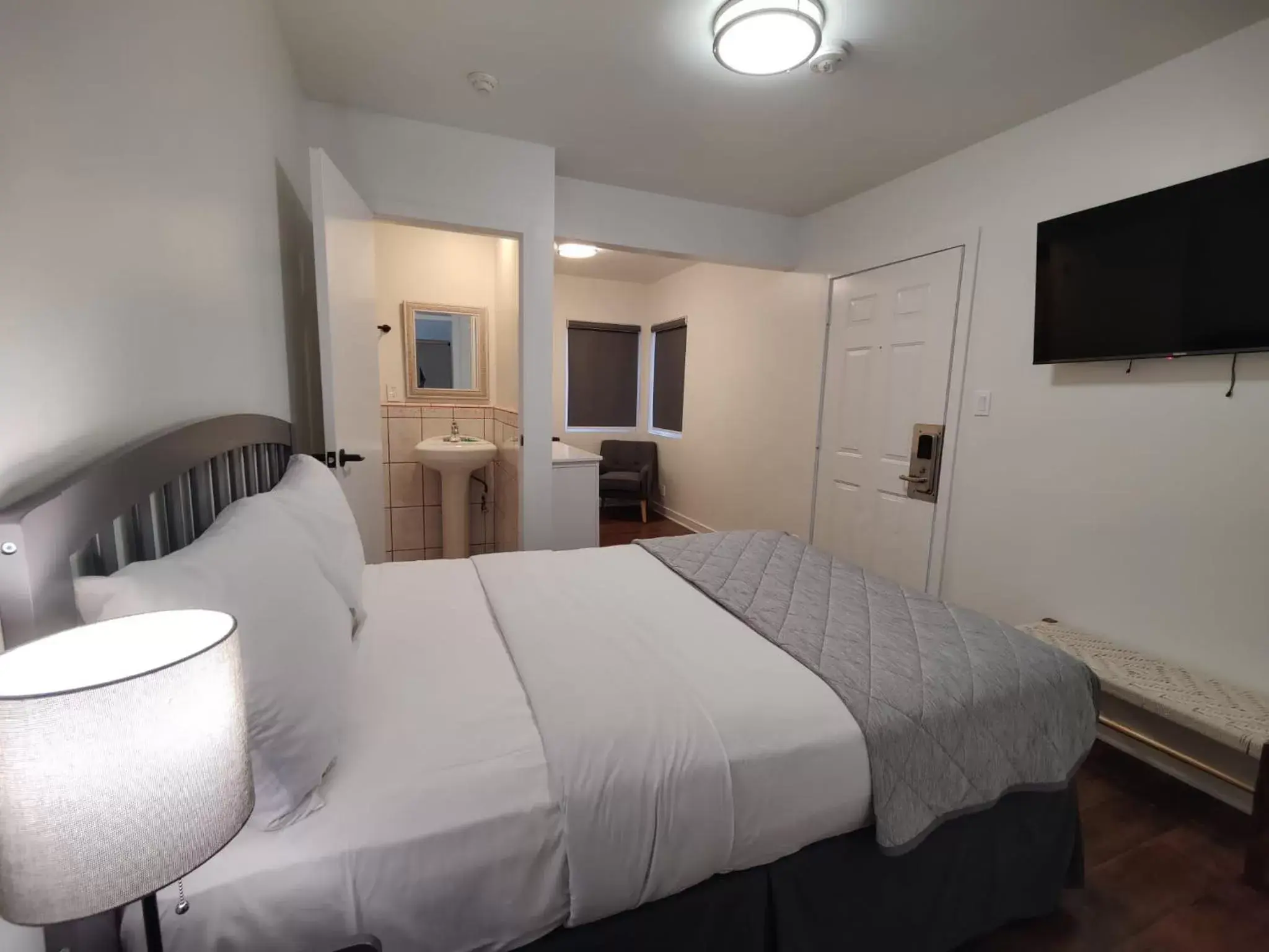 Bedroom, Bed in Ocean Park Inn