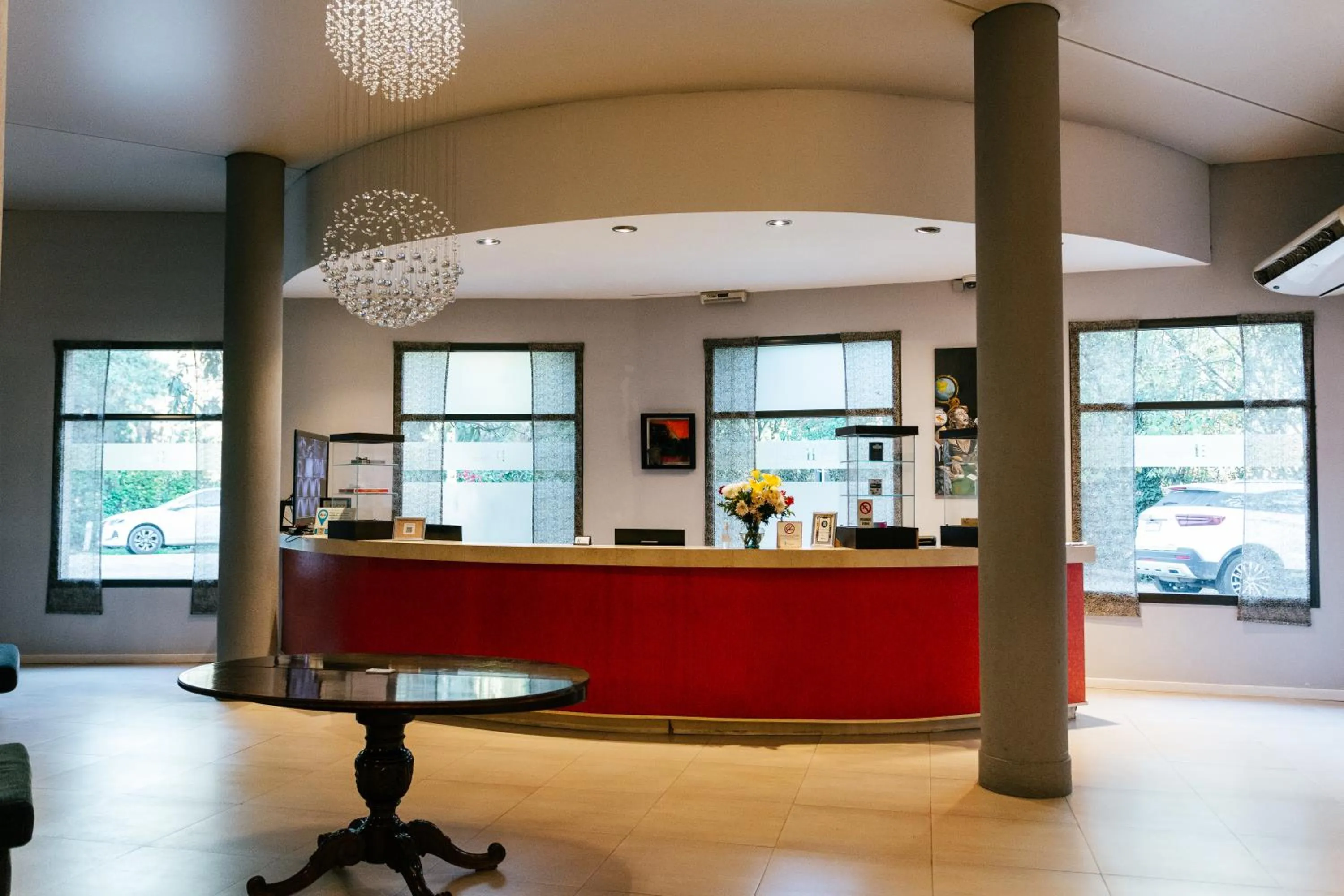 Lobby or reception in Hotel Plaza Central Canning