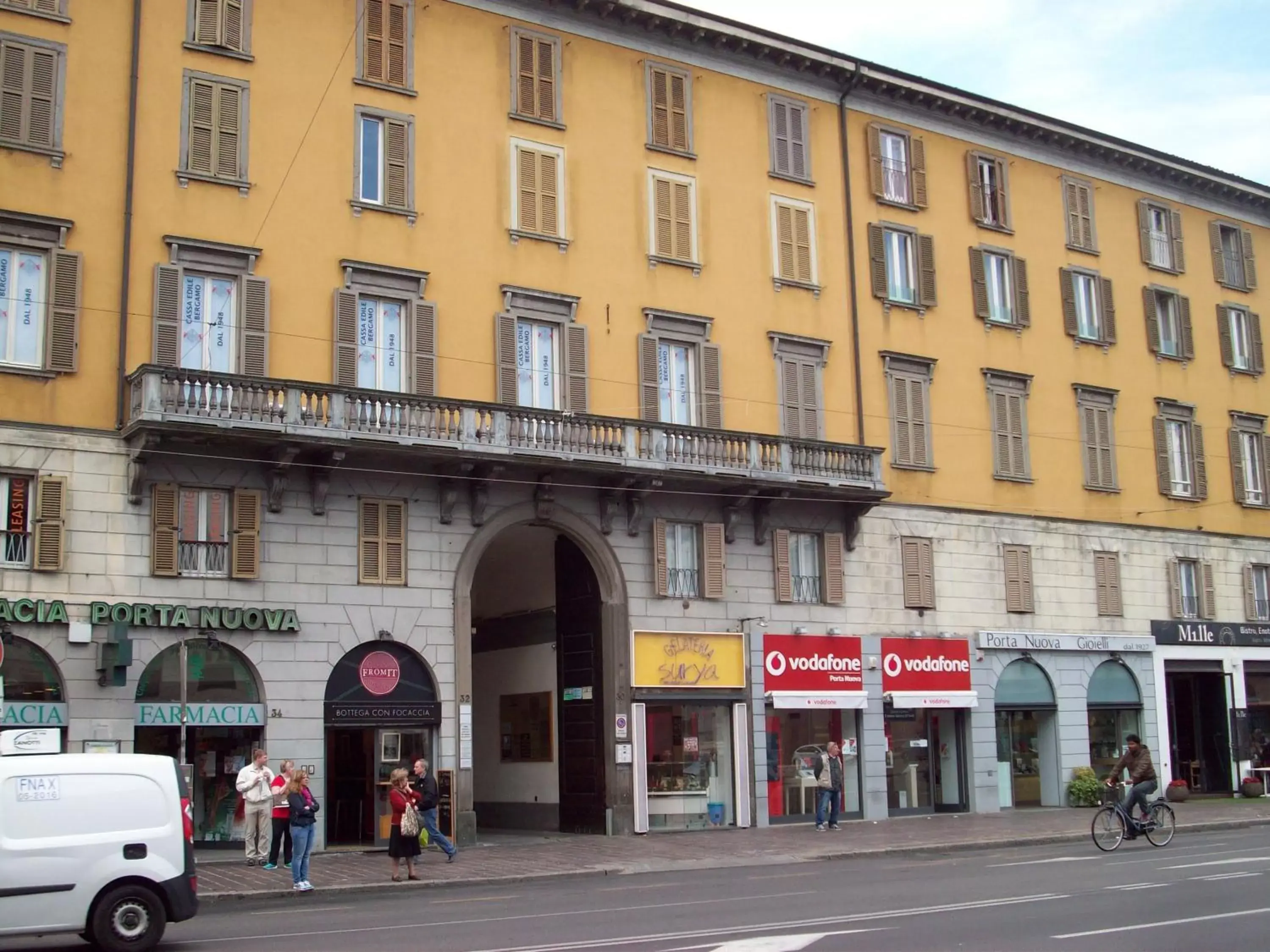 Facade/entrance, Property Building in B&B Smeraldo Airport