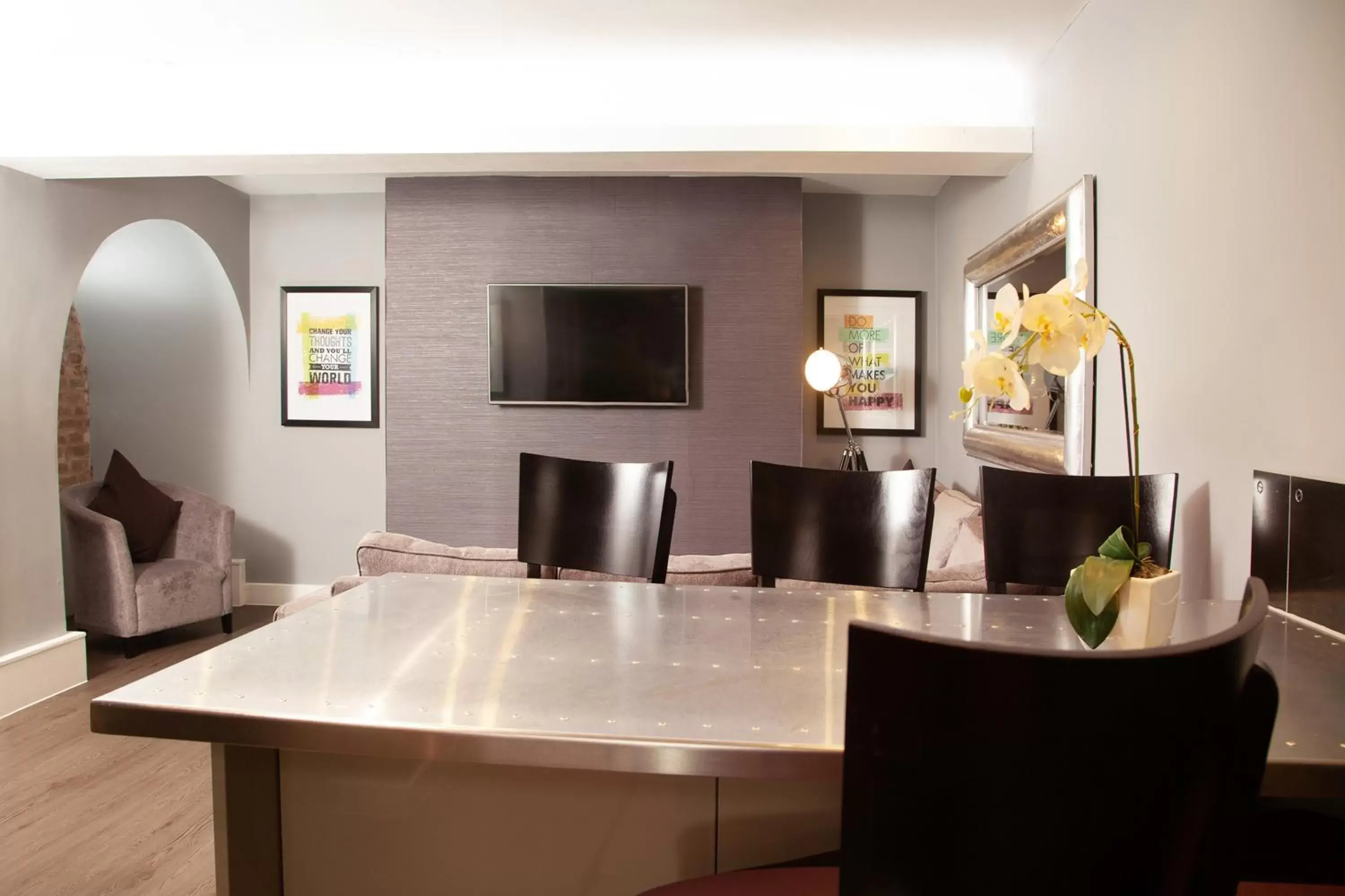 Living room, TV/Entertainment Center in EPIC Apart Hotel- Campbell Street