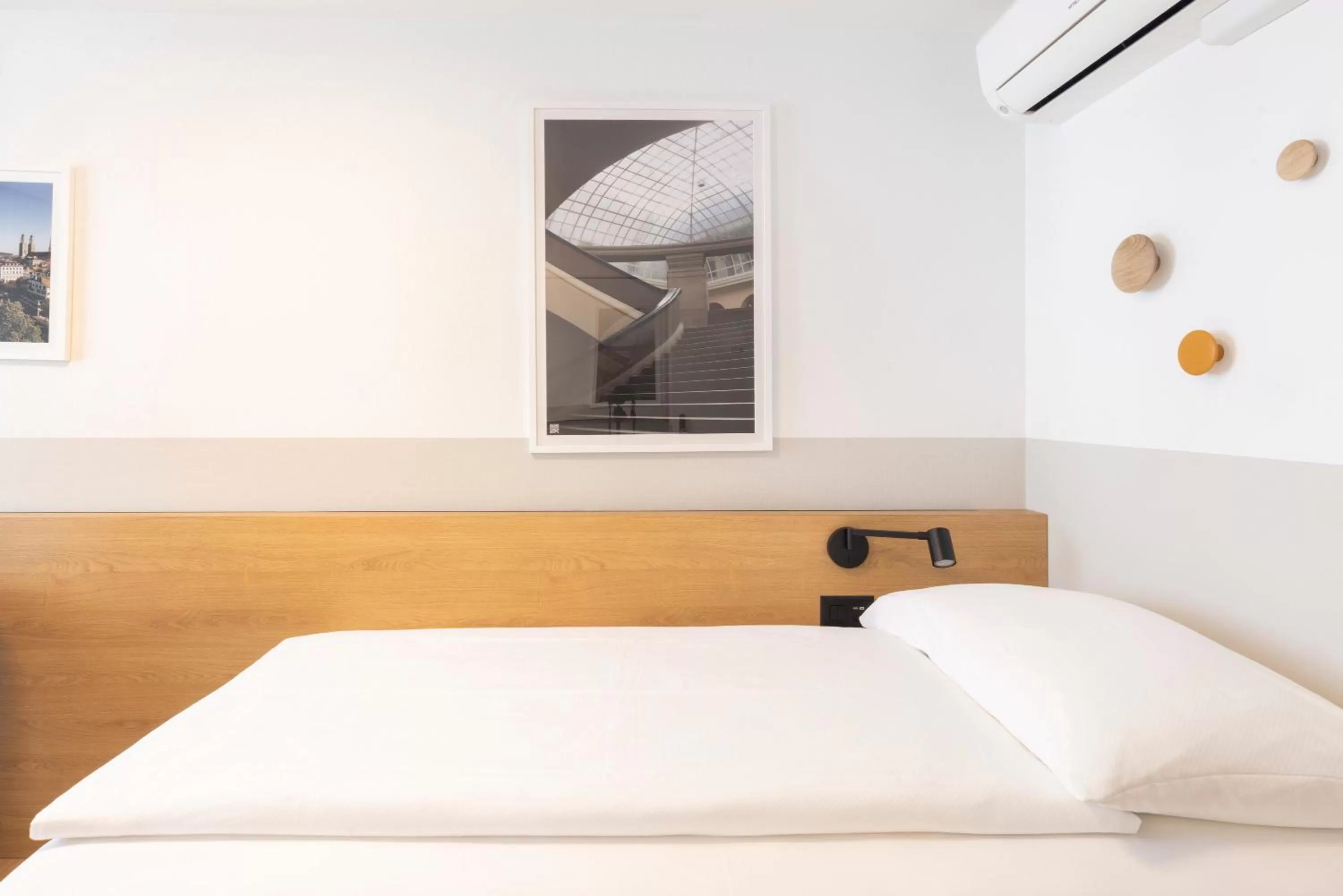 Bed in Fred Hotel Zürich Hauptbahnhof