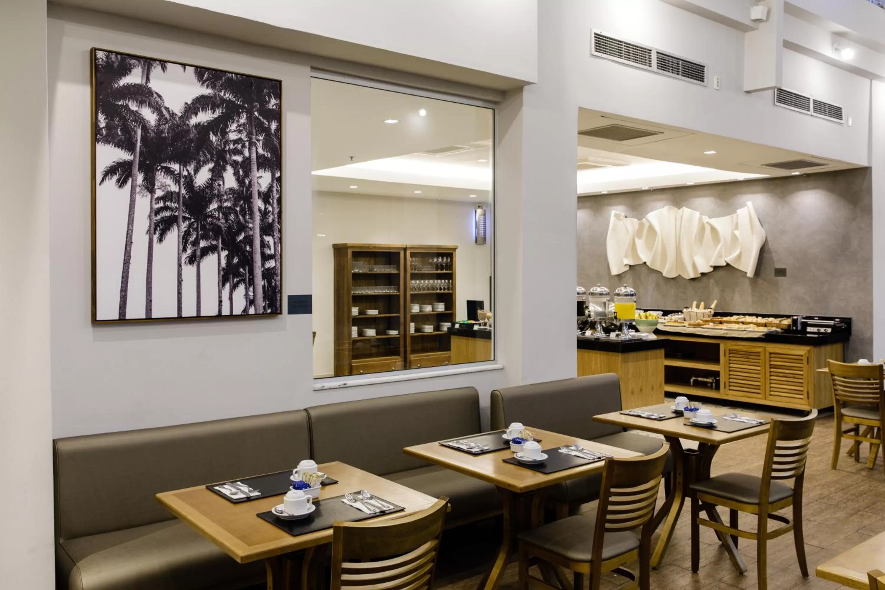 Restaurant/places to eat in Promenade Link Stay Barra da Tijuca