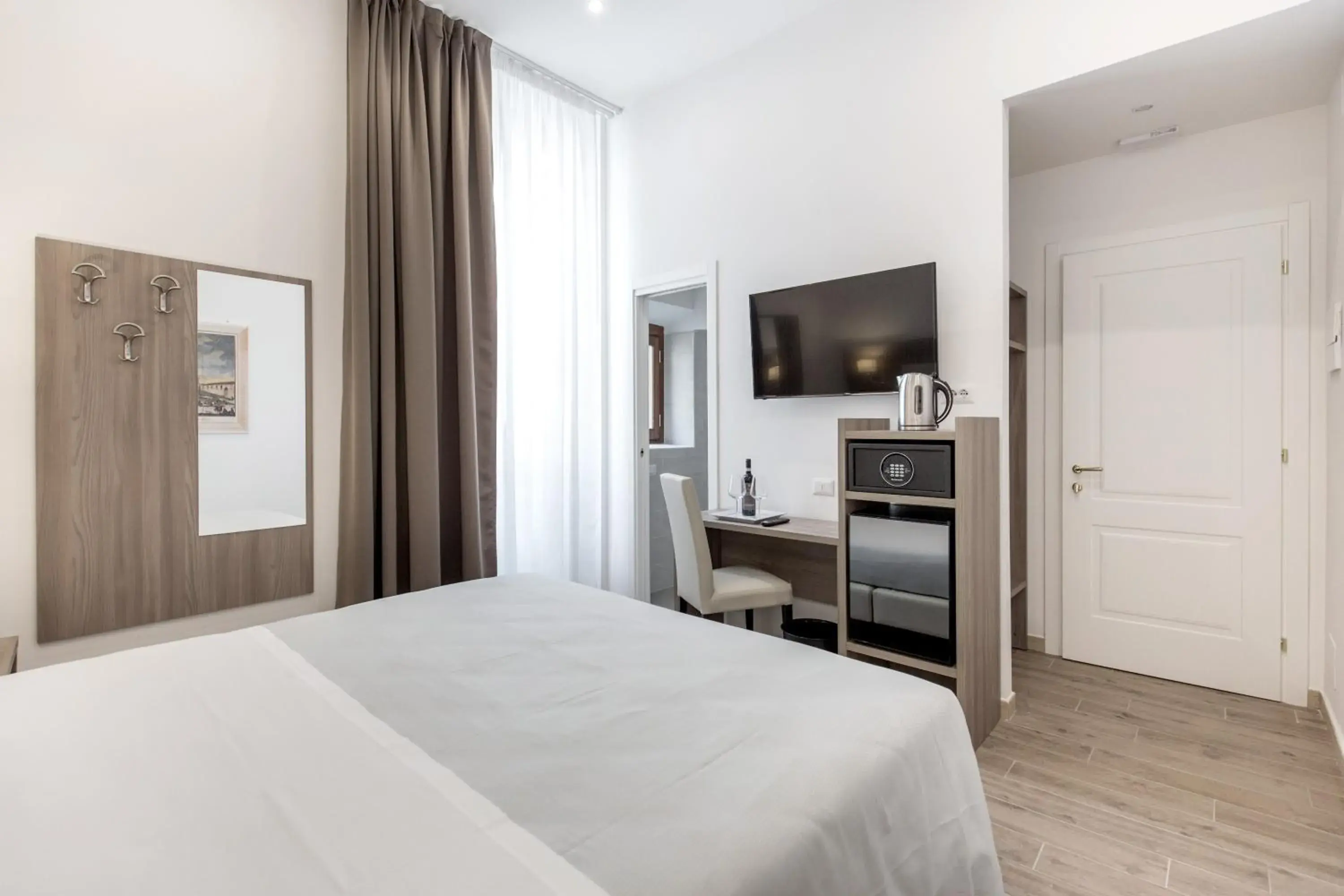 Economy Double or Twin Room in Apollo Guest House Economy Double or Twin Room in Apollo Guest House