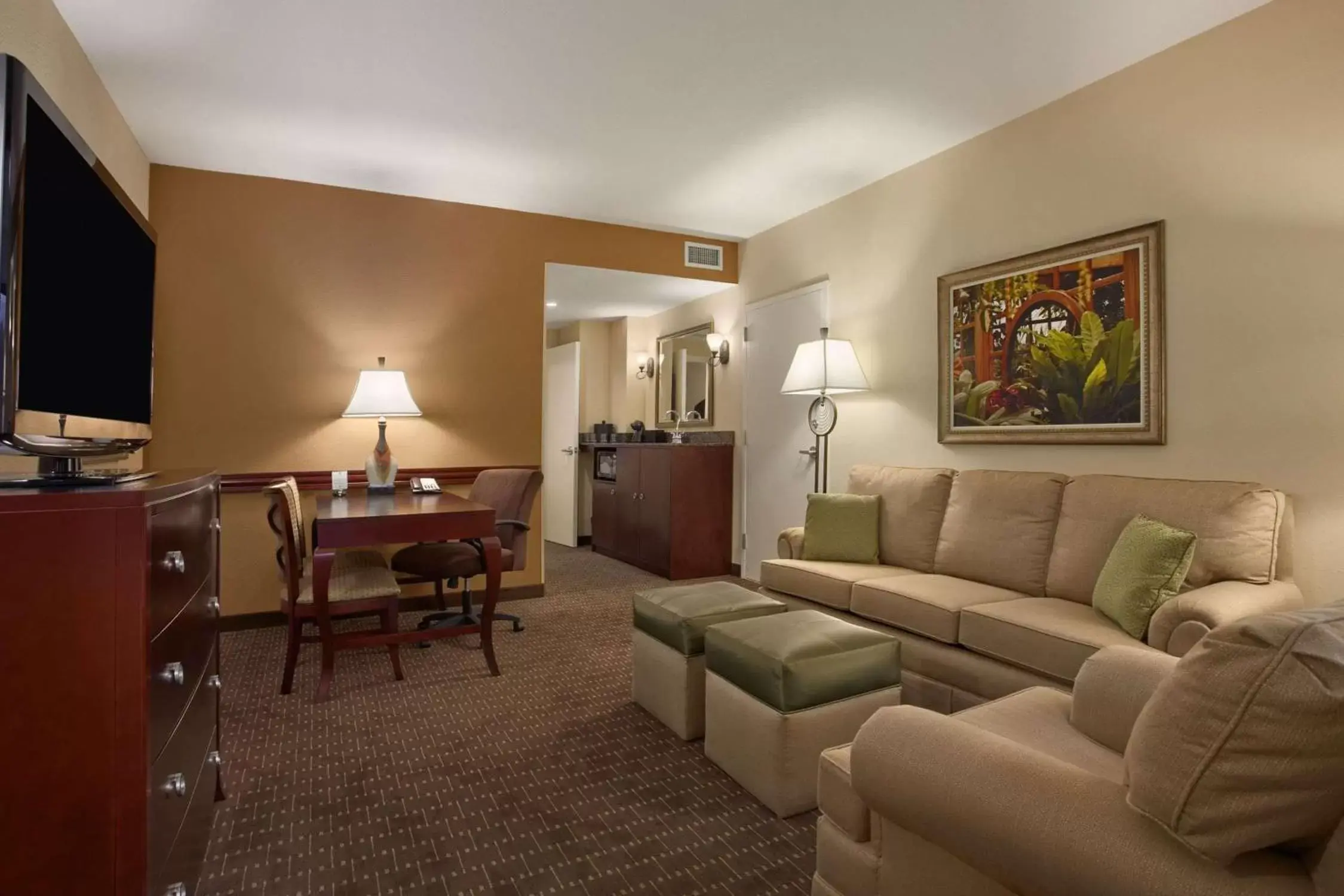 Living room, Seating Area in Embassy Suites by Hilton Orlando Lake Buena Vista South