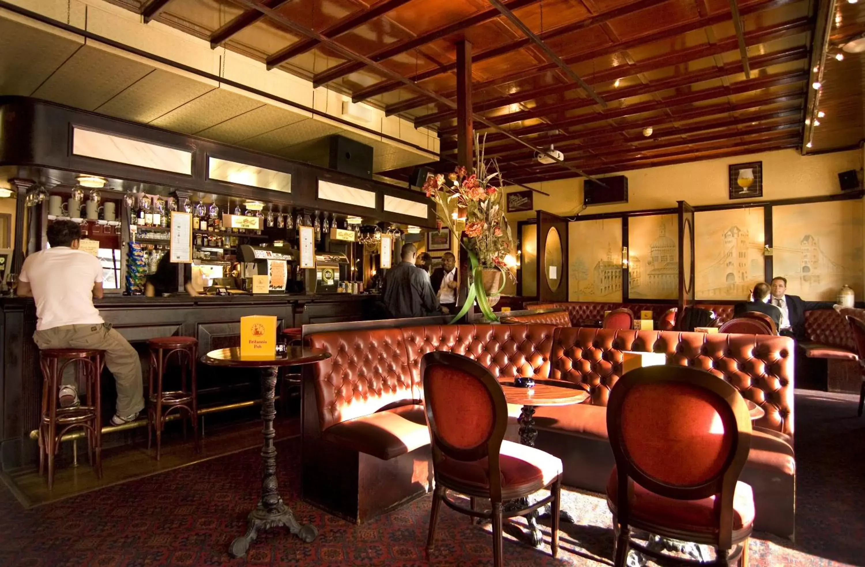 Restaurant/places to eat in Hôtel Astoria Restaurant/places to eat in Hôtel Astoria