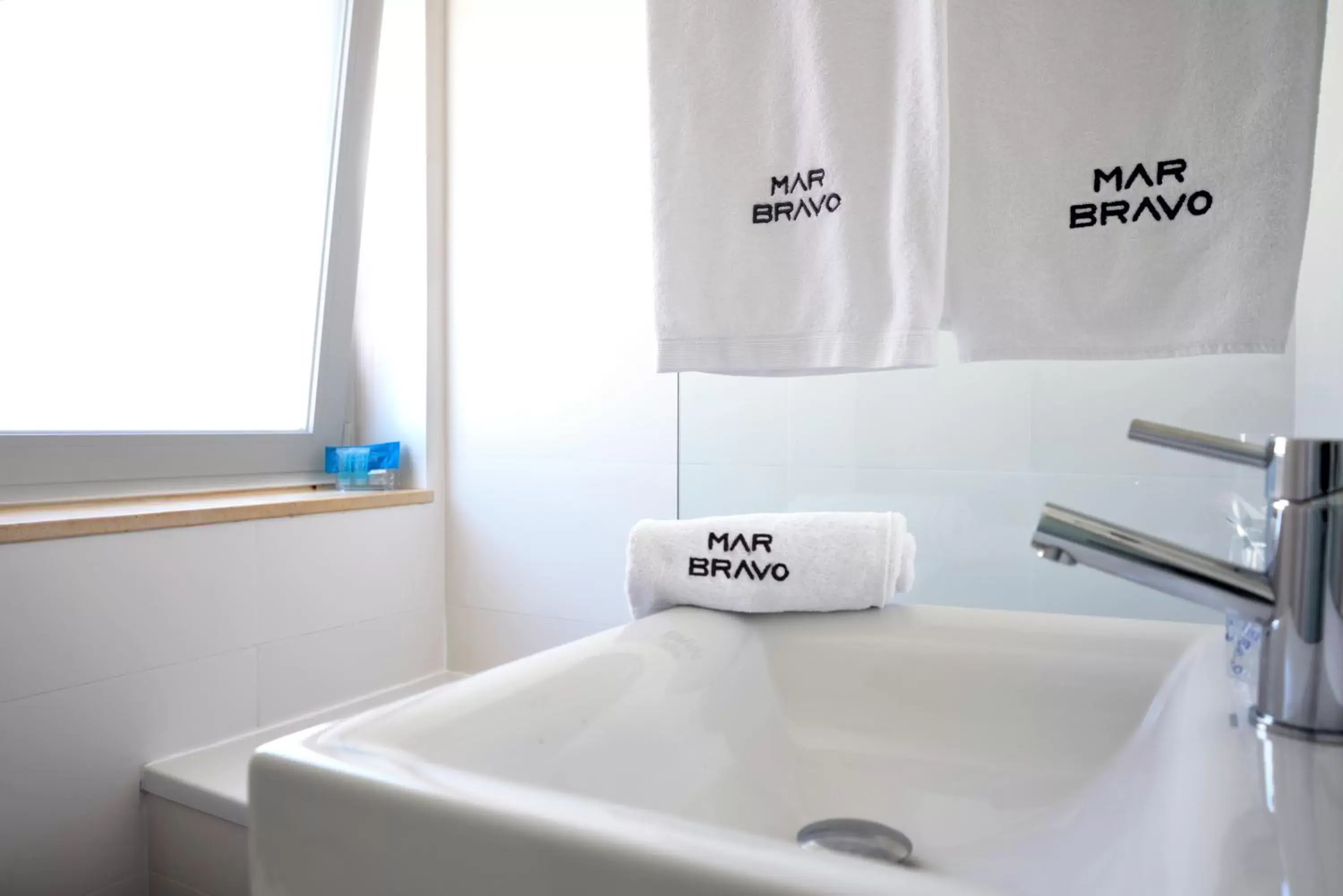 Bathroom in Hotel Mar Bravo