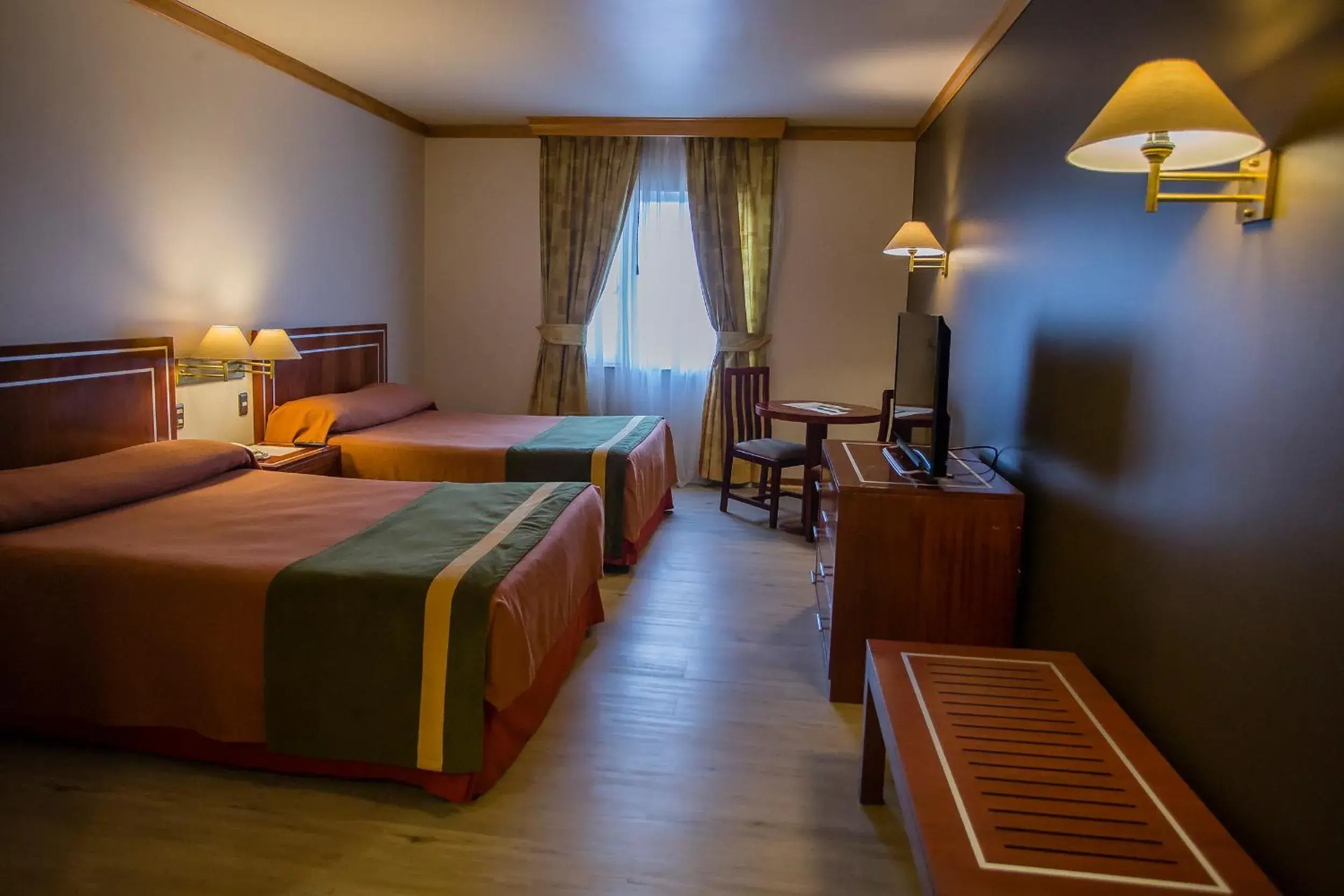 Photo of the whole room in Hotel Diego de Almagro Puerto Montt