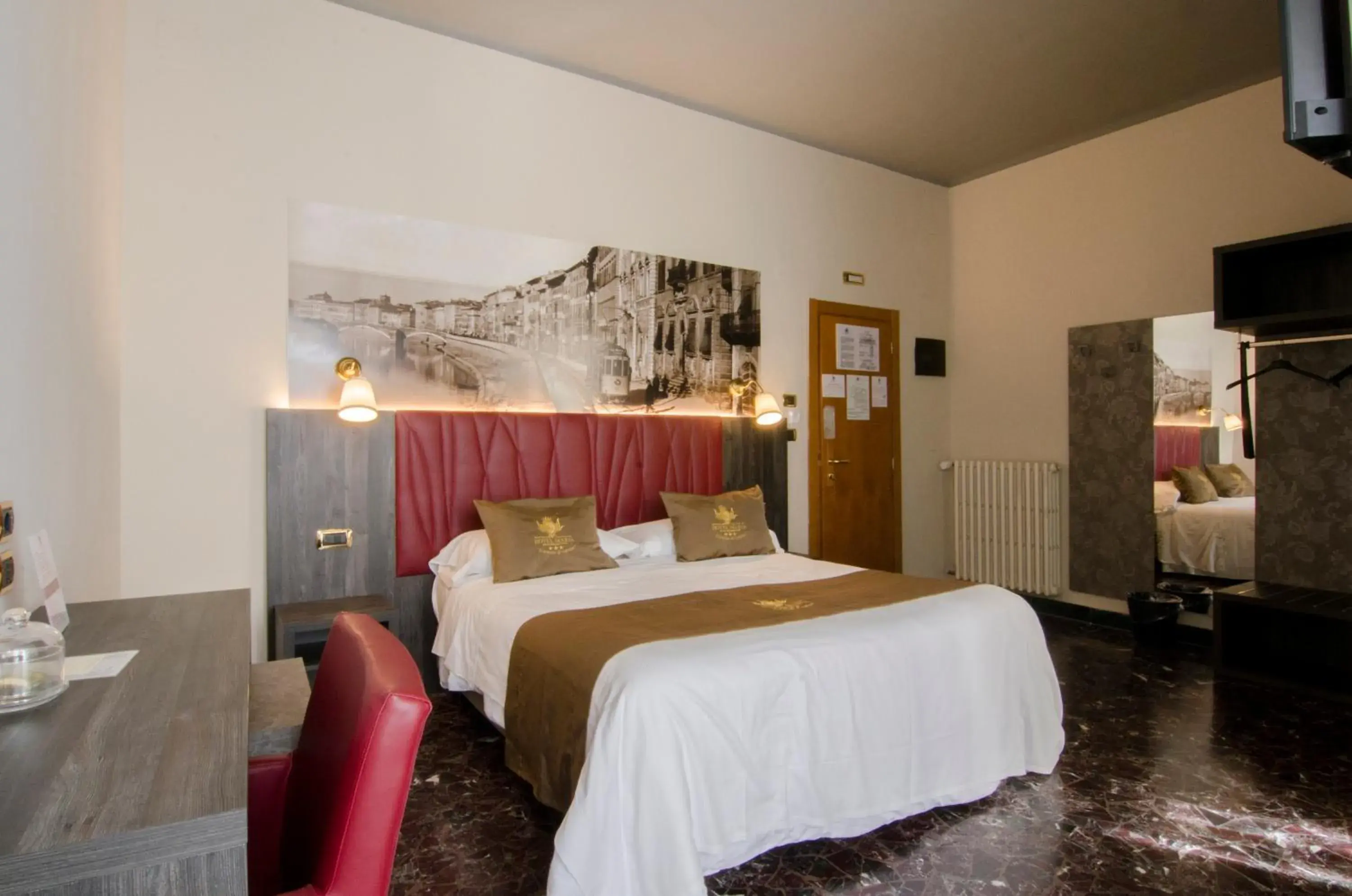 Bedroom, Bed in Hotel Maria