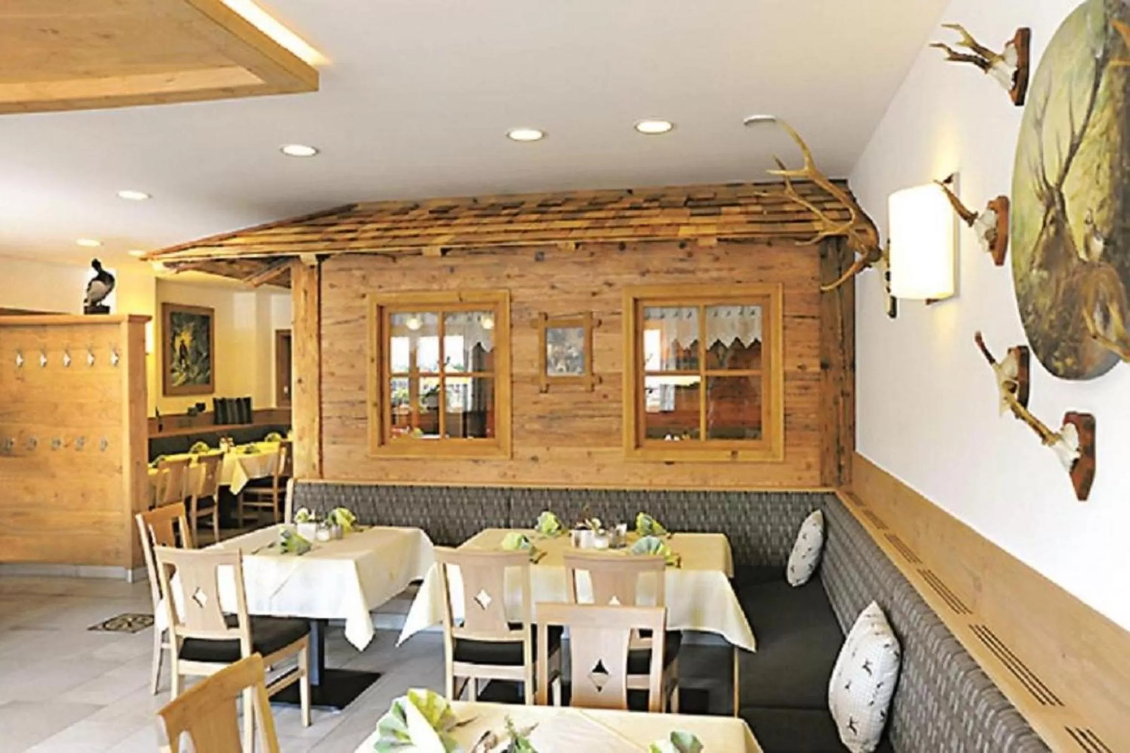 Restaurant/Places to Eat in Appart-Hotel Wildererstuben