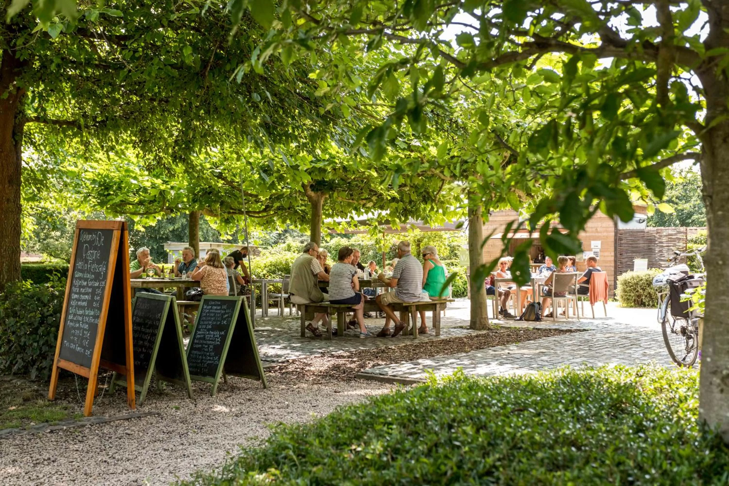 Lounge or bar in De Pastorie