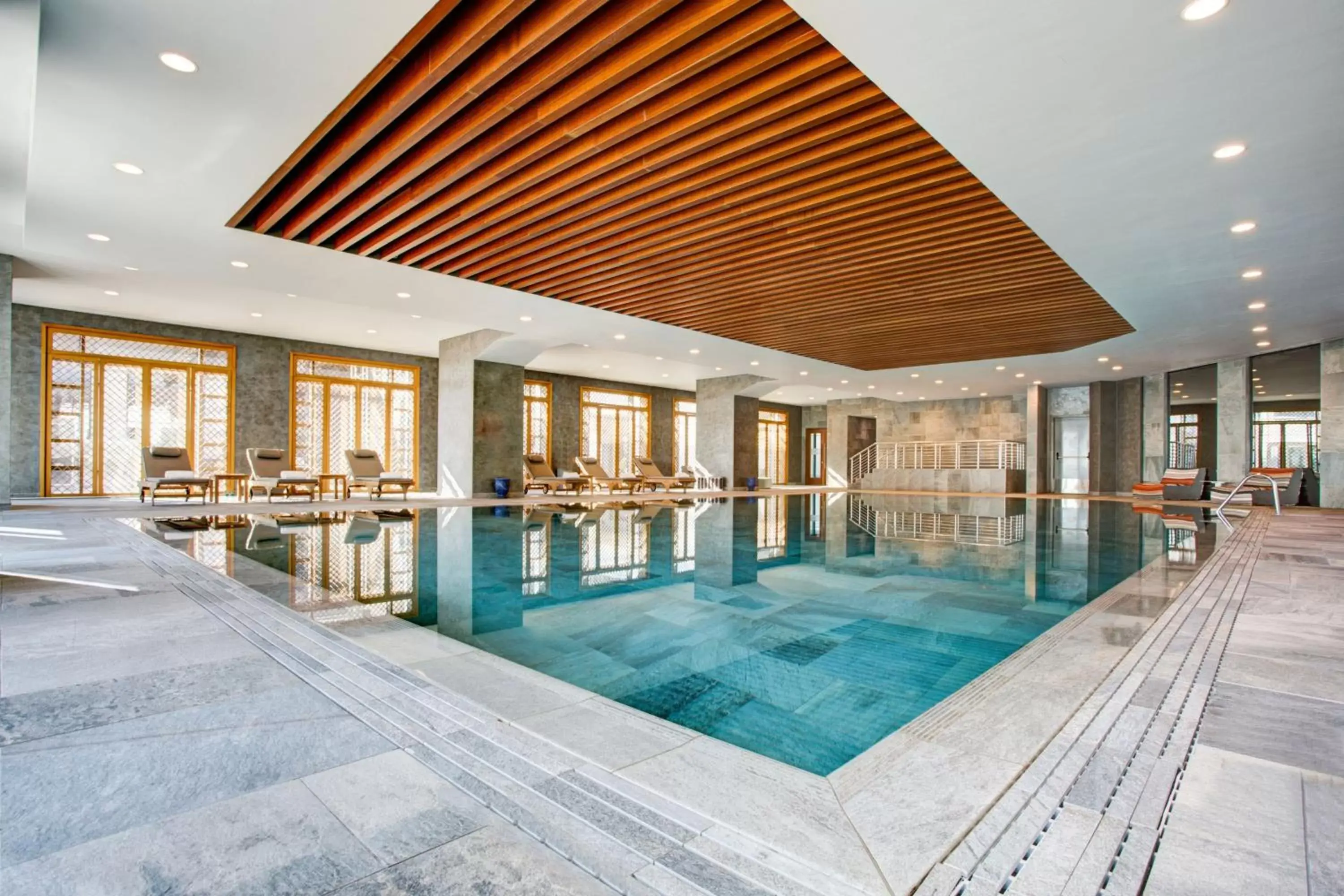Swimming Pool in Sheraton Grand Samsun Hotel