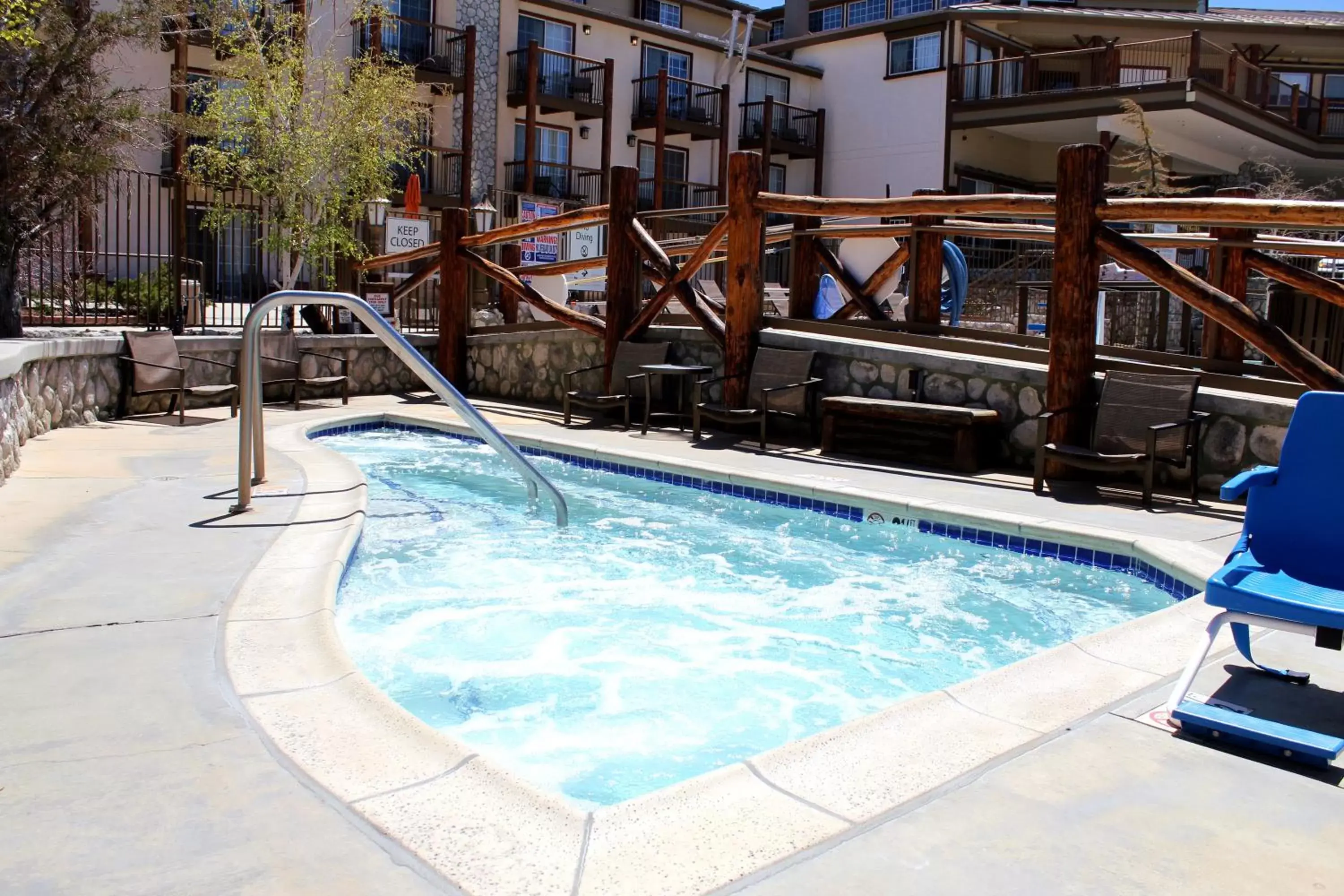 Spa and wellness centre/facilities, Swimming Pool in Holiday Inn Resort The Lodge at Big Bear Lake, an IHG Hotel