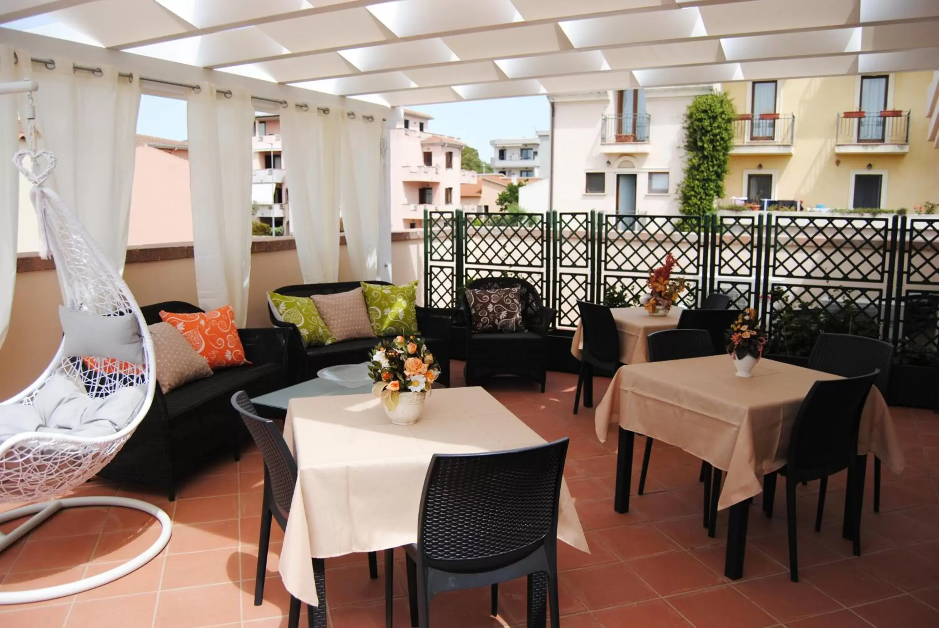 Balcony/Terrace, Restaurant/Places to Eat in B&B Kenzia