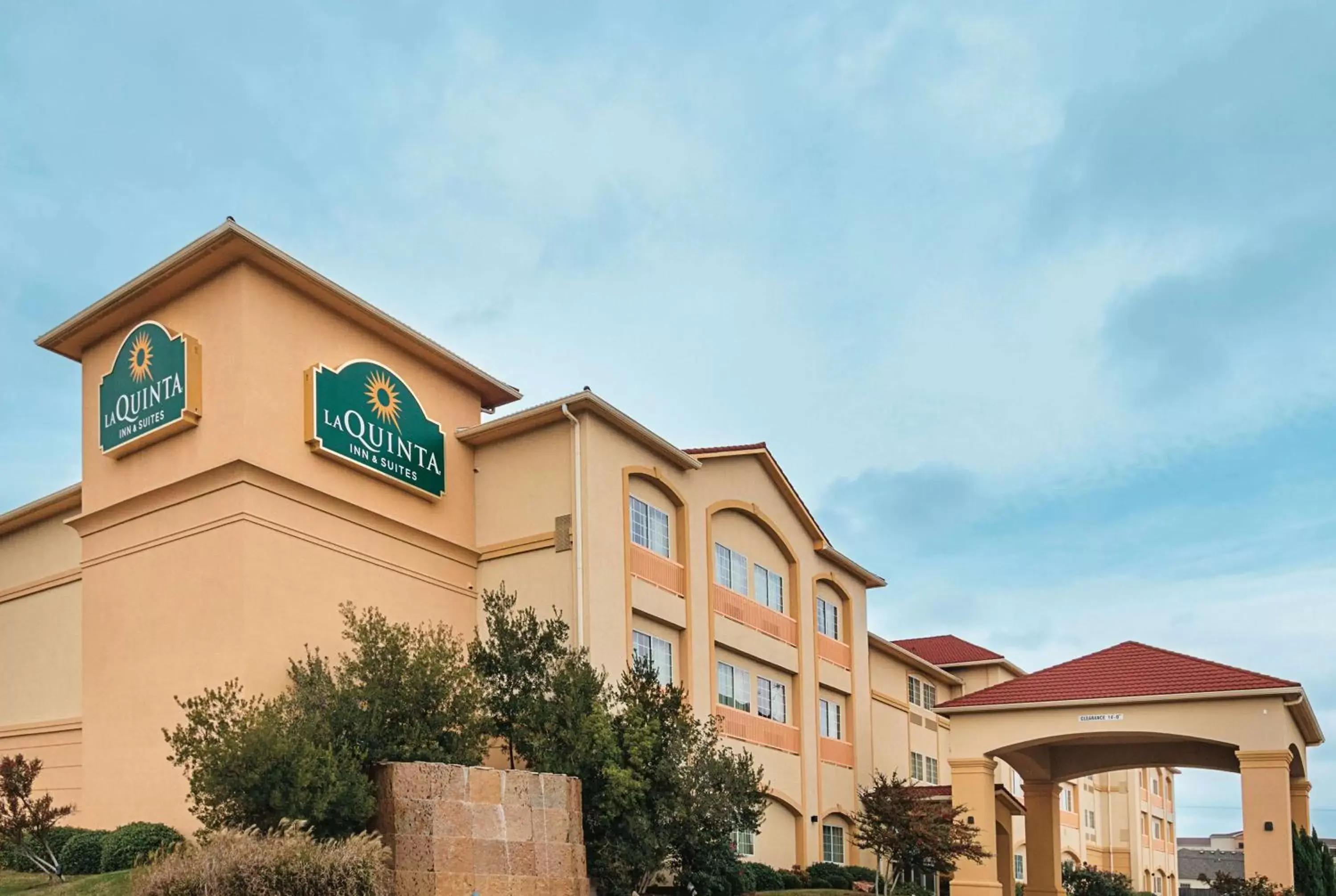 Property Building in La Quinta by Wyndham Woodway - Waco South