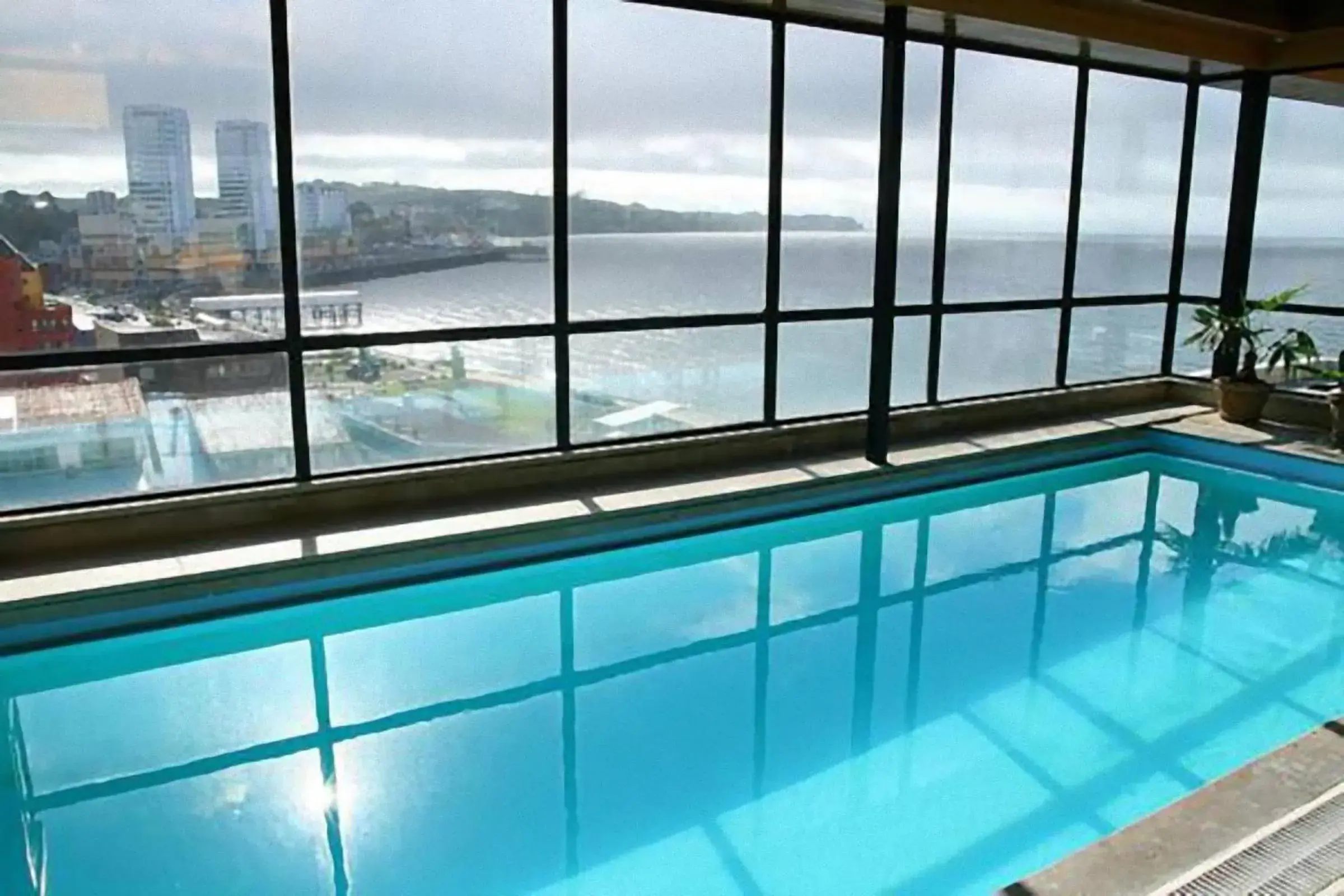Swimming Pool in abba Presidente Suites Puerto Montt
