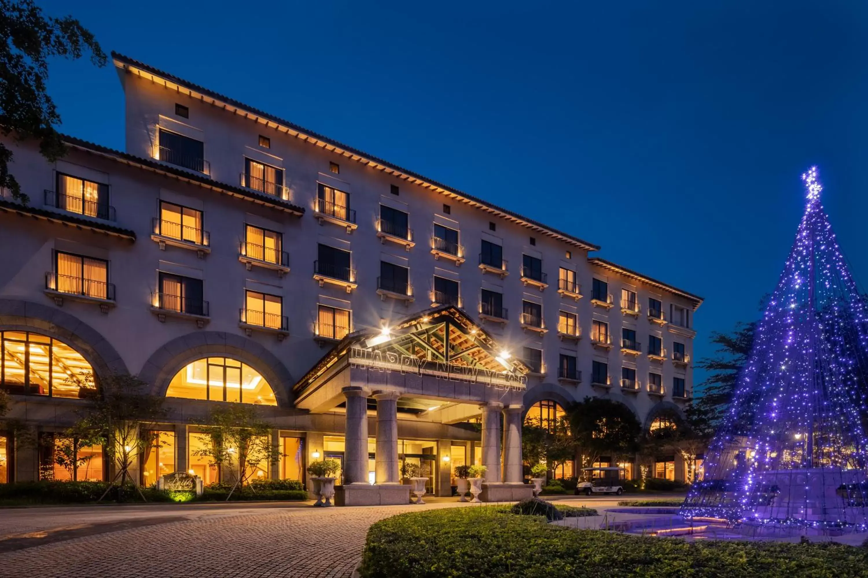 Facade/entrance, Property Building in Lakeshore Hotel Hsinchu