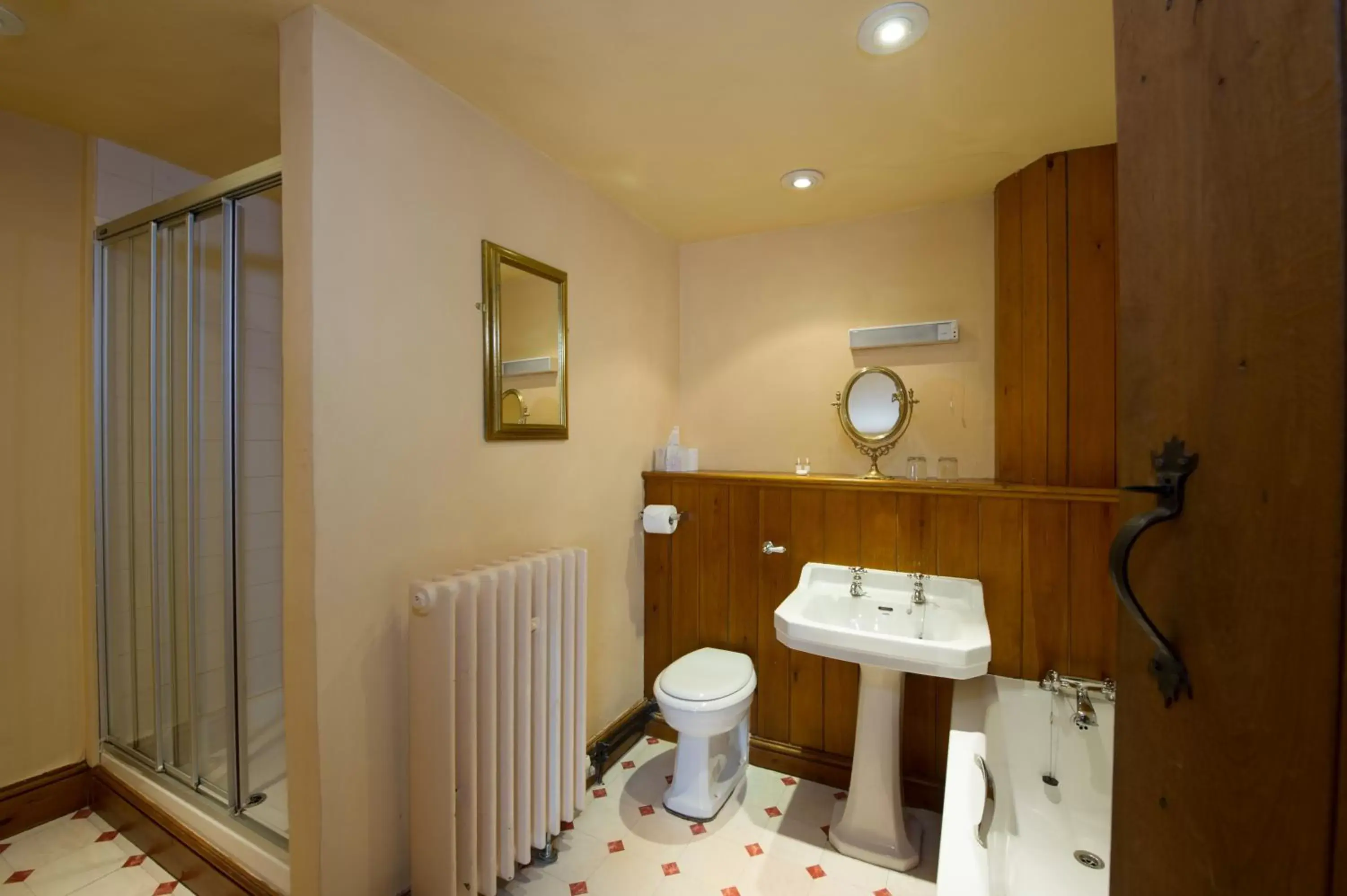 Bathroom in Prince Rupert Hotel