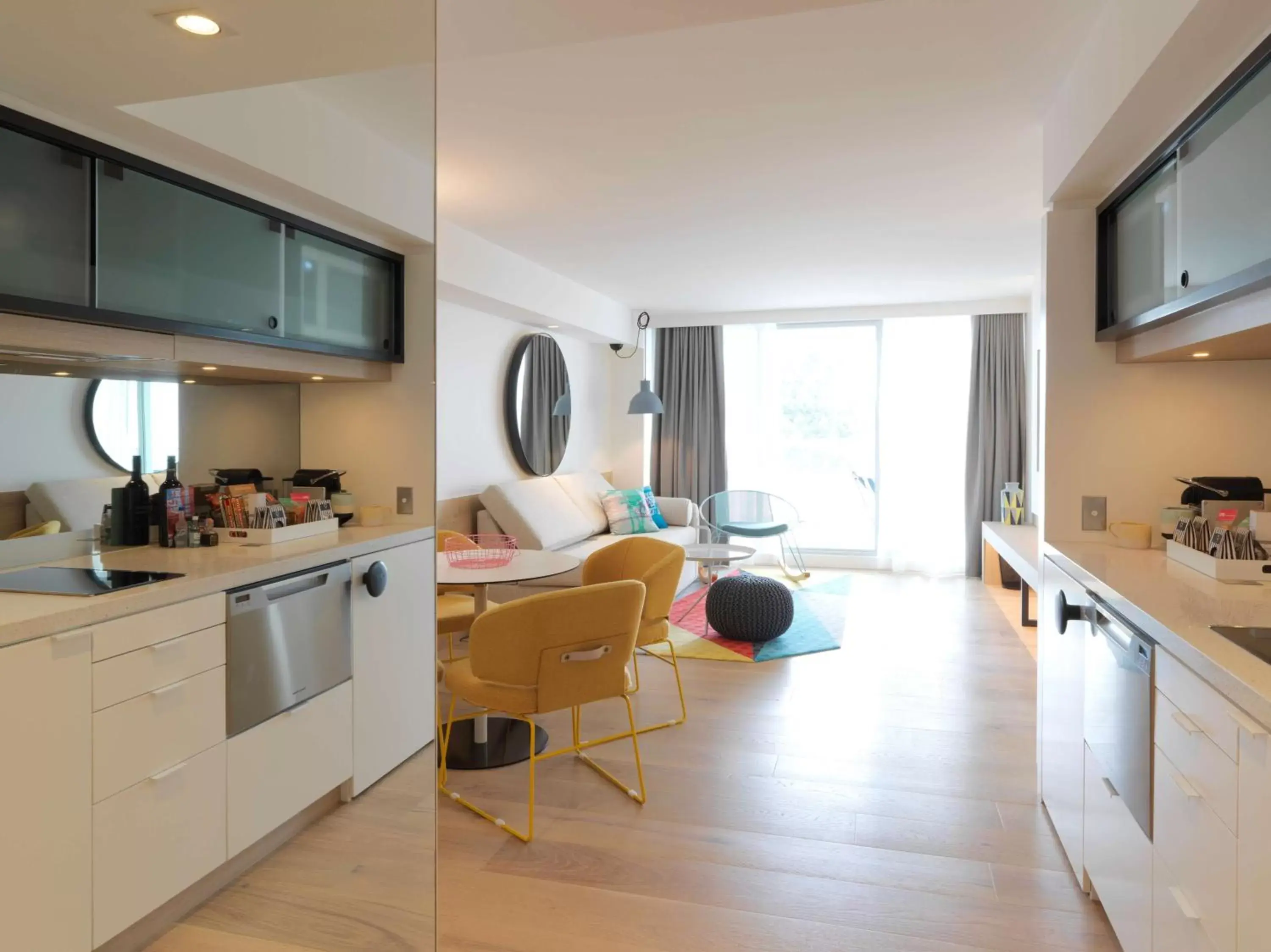 Kitchen or kitchenette in QT Bondi Kitchen or kitchenette in QT Bondi