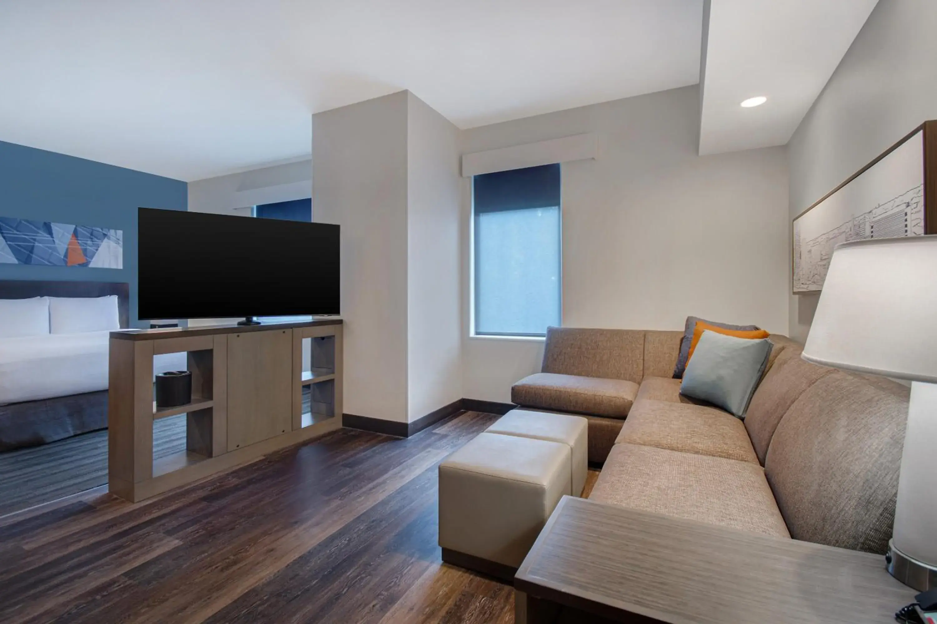 Bedroom, Seating Area in Hyatt House Mall Of America Msp Airport