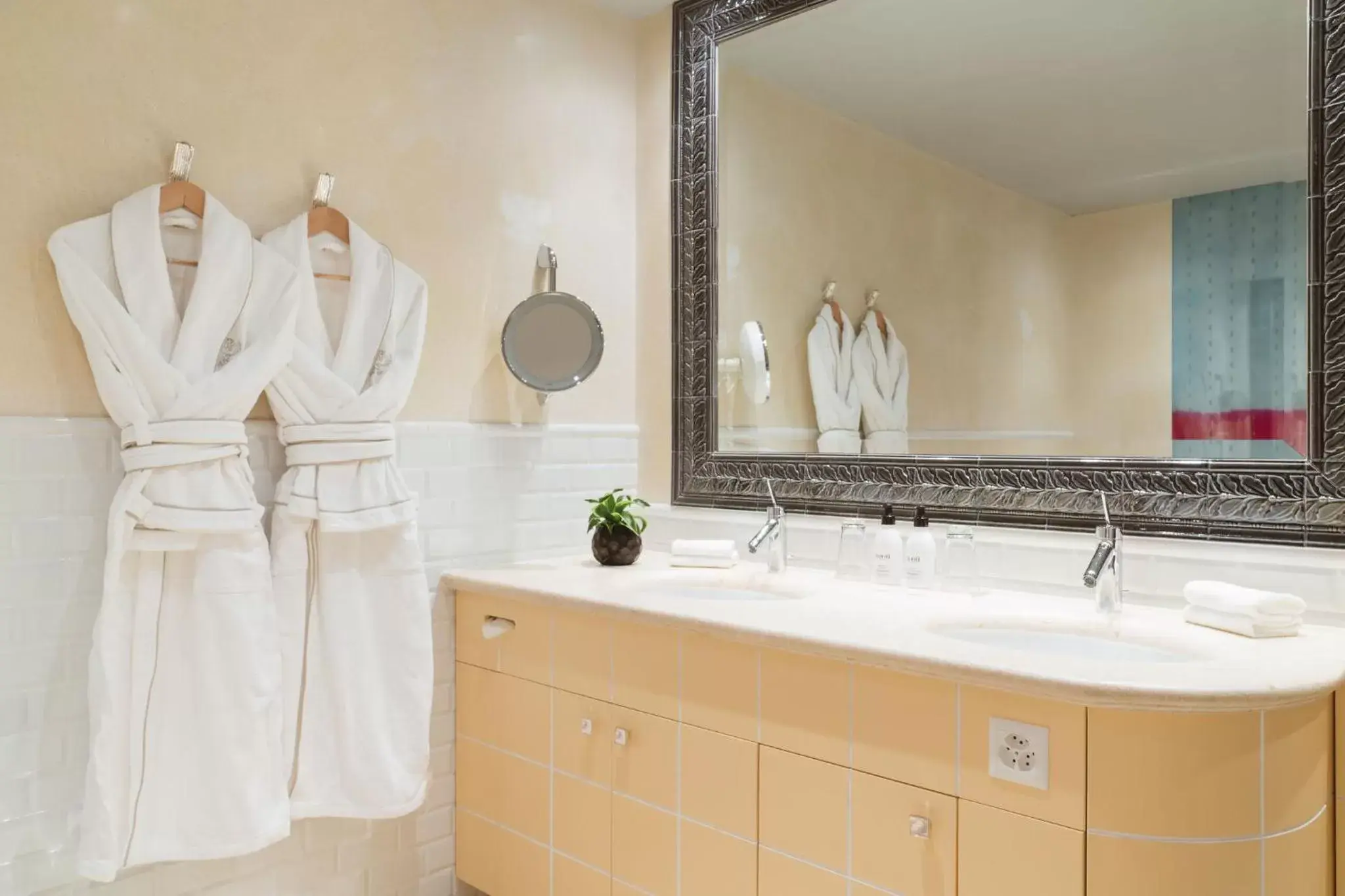 Bathroom in Carlton Hotel St Moritz - The Leading Hotels of the World