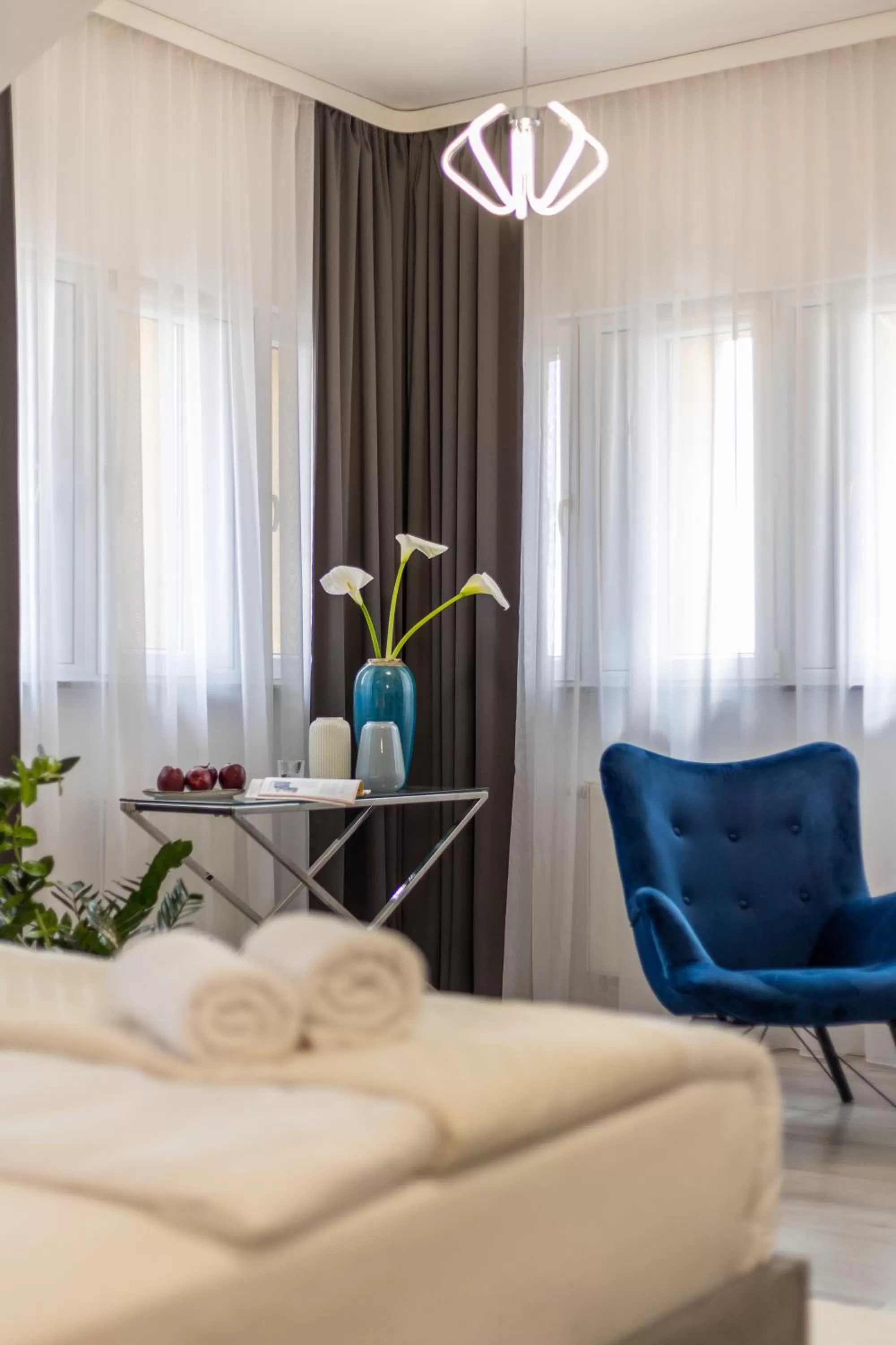 Bed in Hotel Sofia by The Railway Station Wroclaw