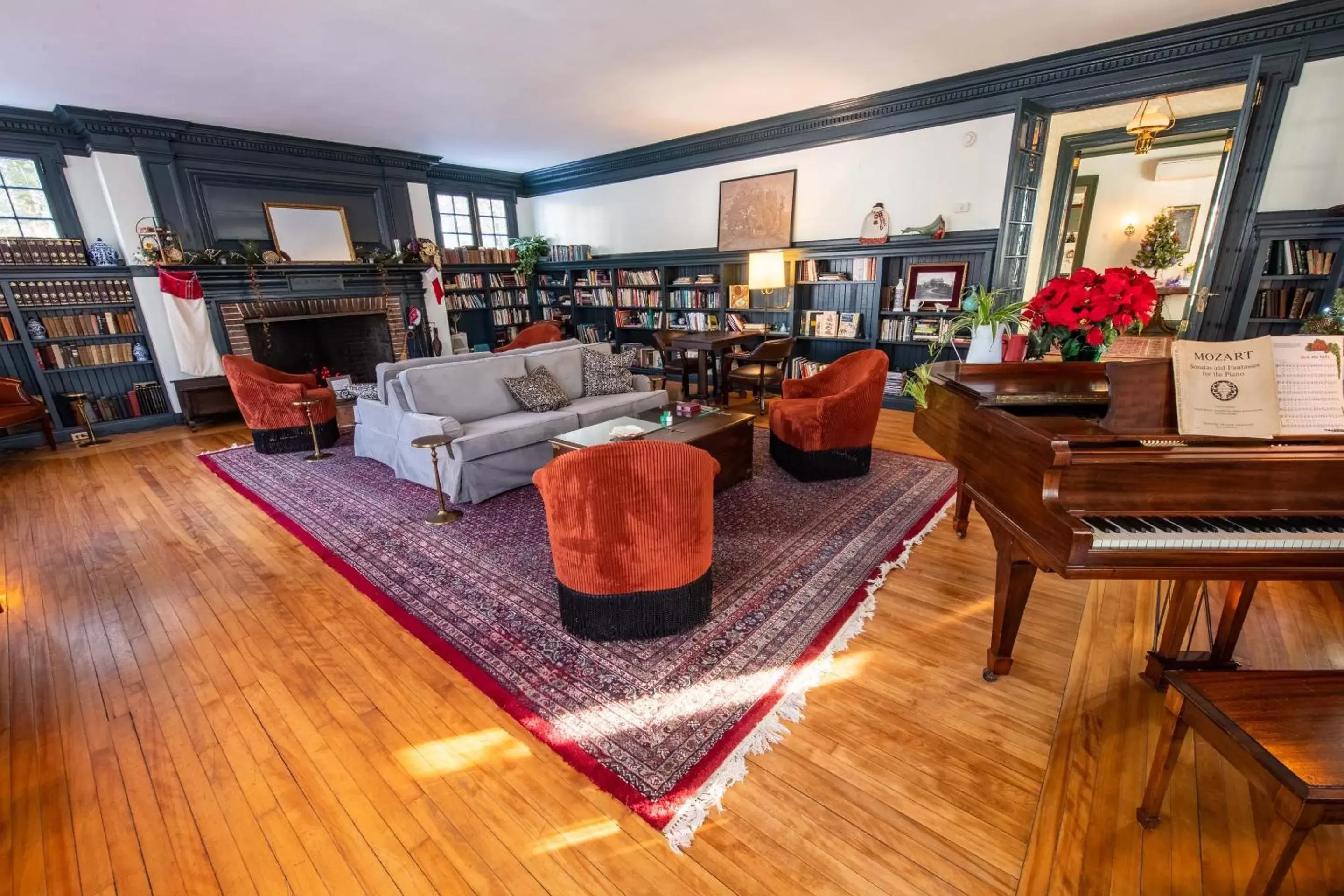 Seating Area in The Dewey