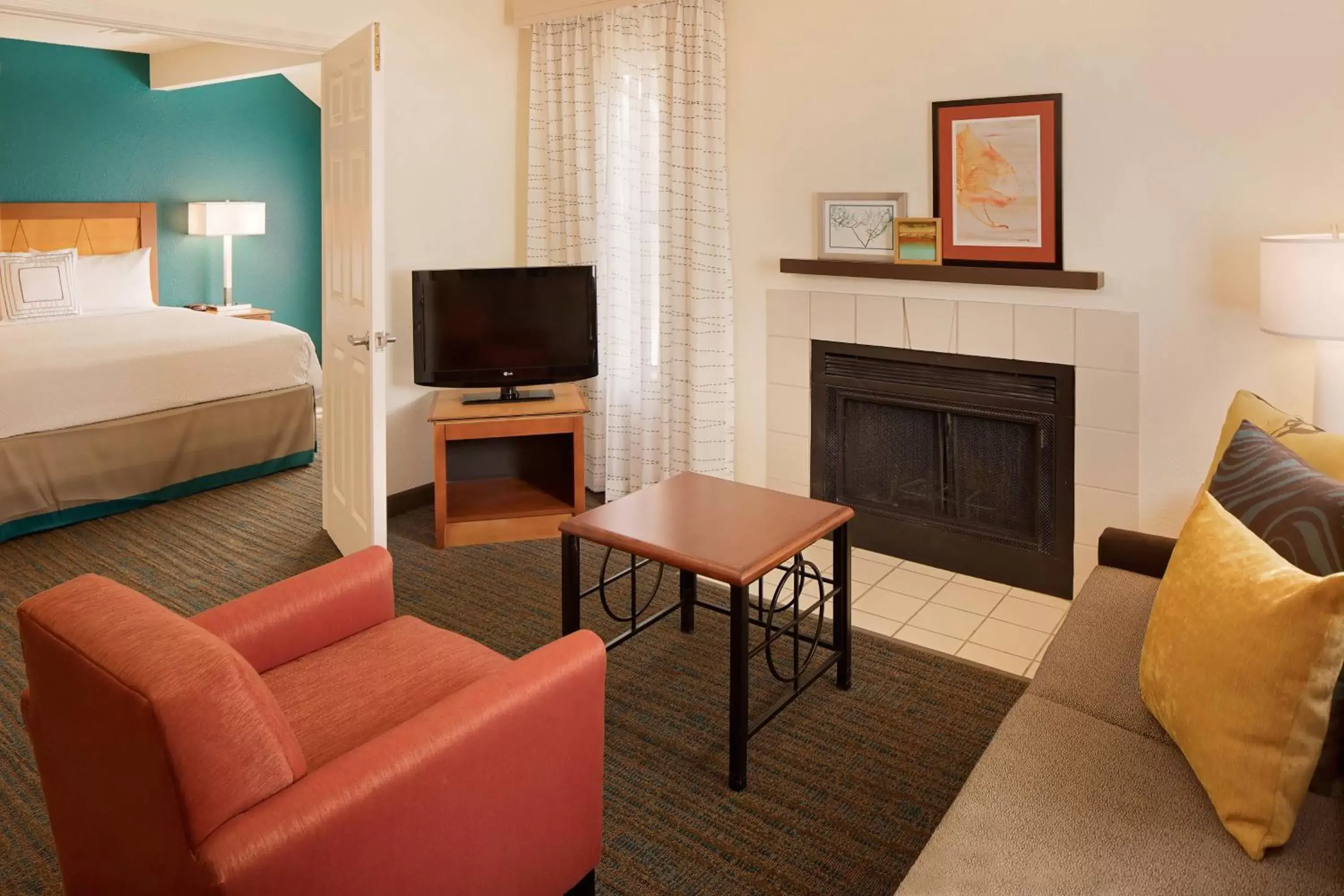 Two-Bedroom Bi-level Suite in Residence Inn San Jose Campbell