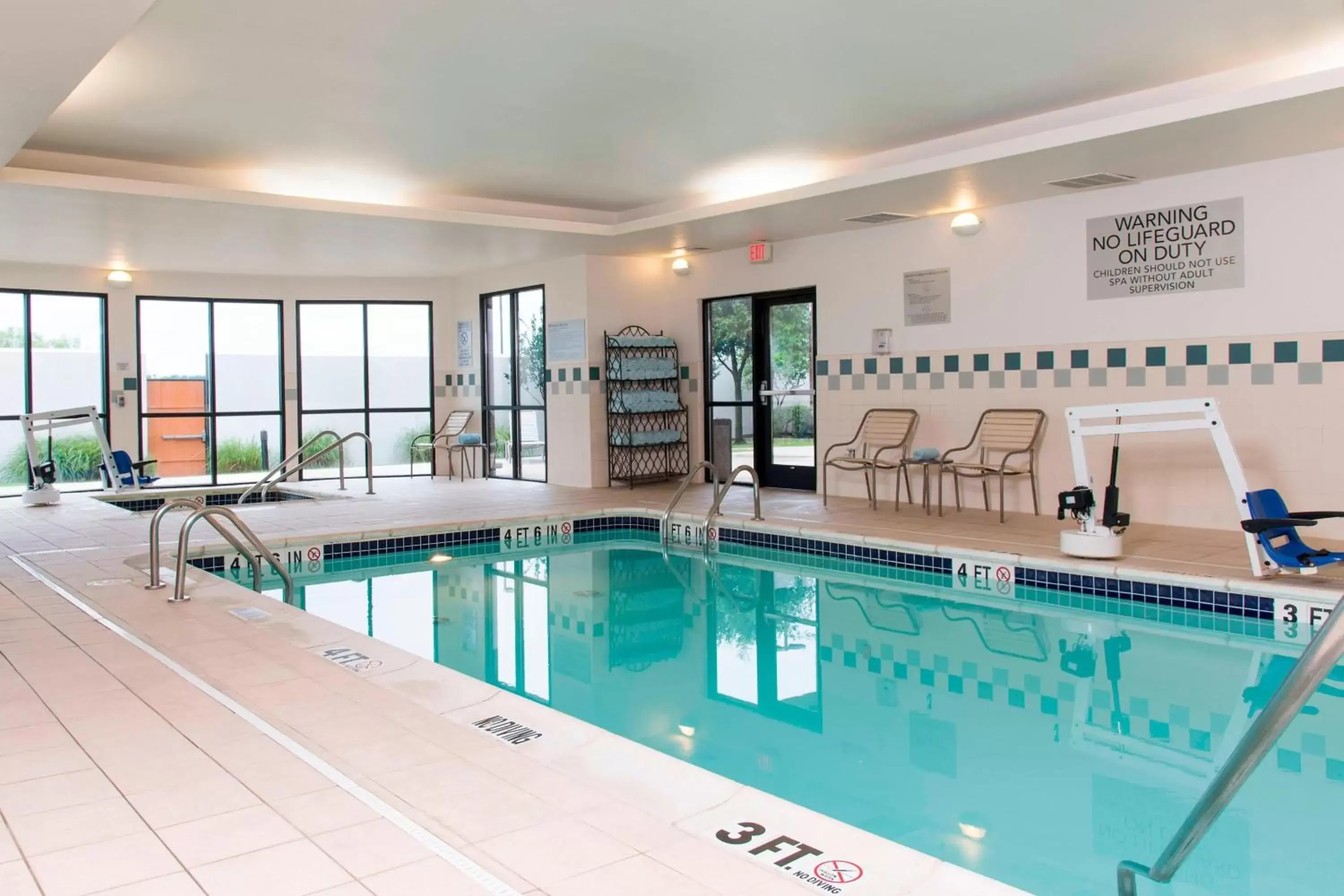 Swimming Pool in Courtyard by Marriott San Antonio North Stone Oak At Legacy