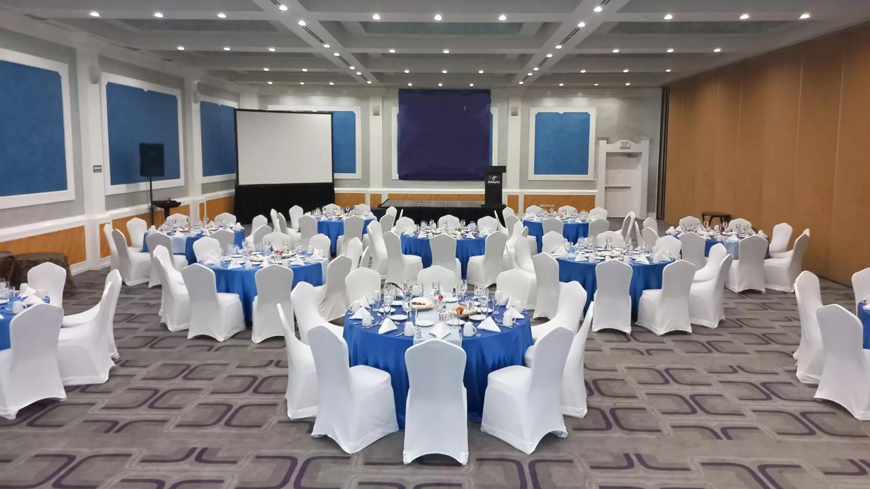 Meeting/conference room, Banquet Facilities in Holiday Inn Cuernavaca, an IHG Hotel