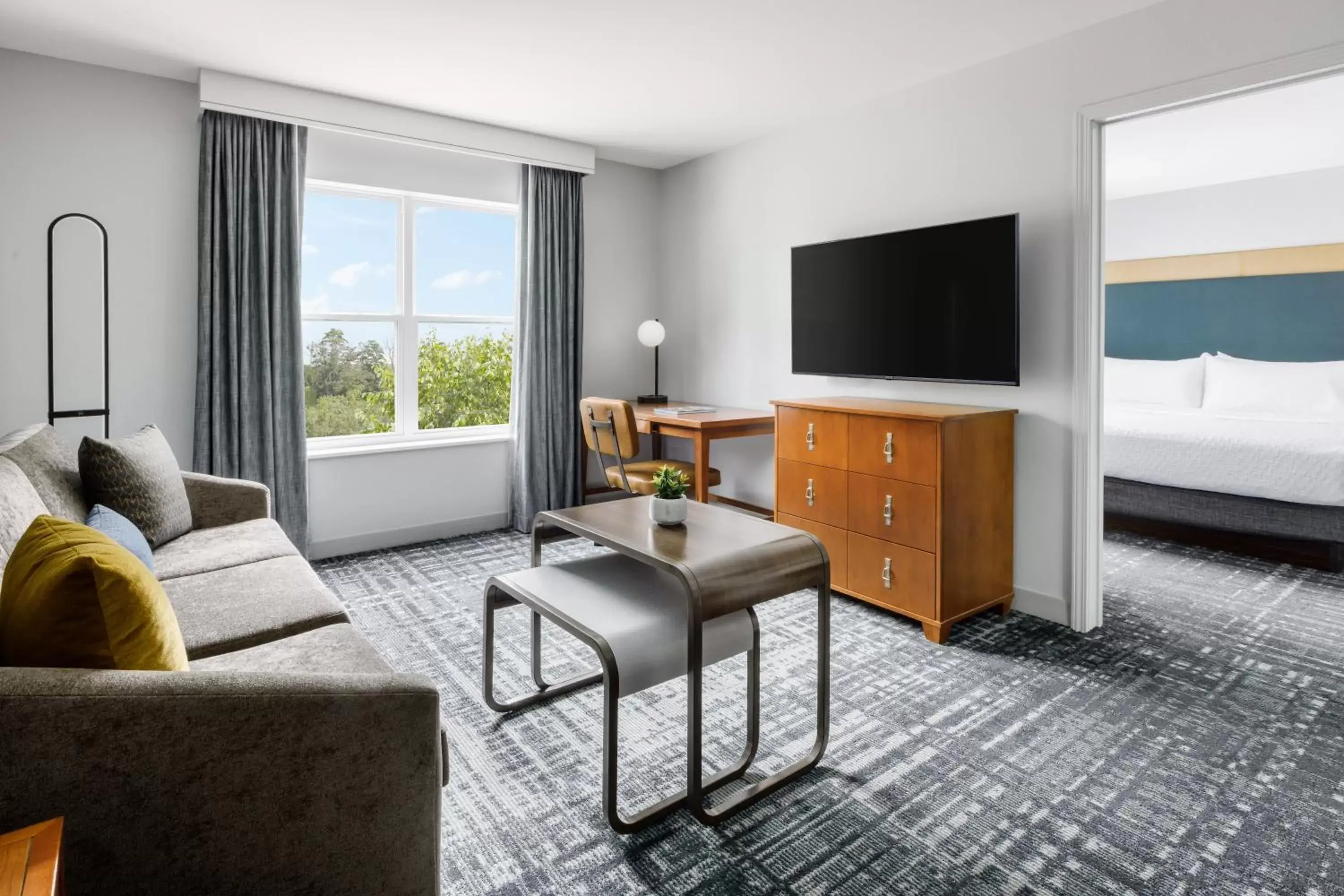 Bed, Seating Area in Homewood Suites by Hilton Portsmouth