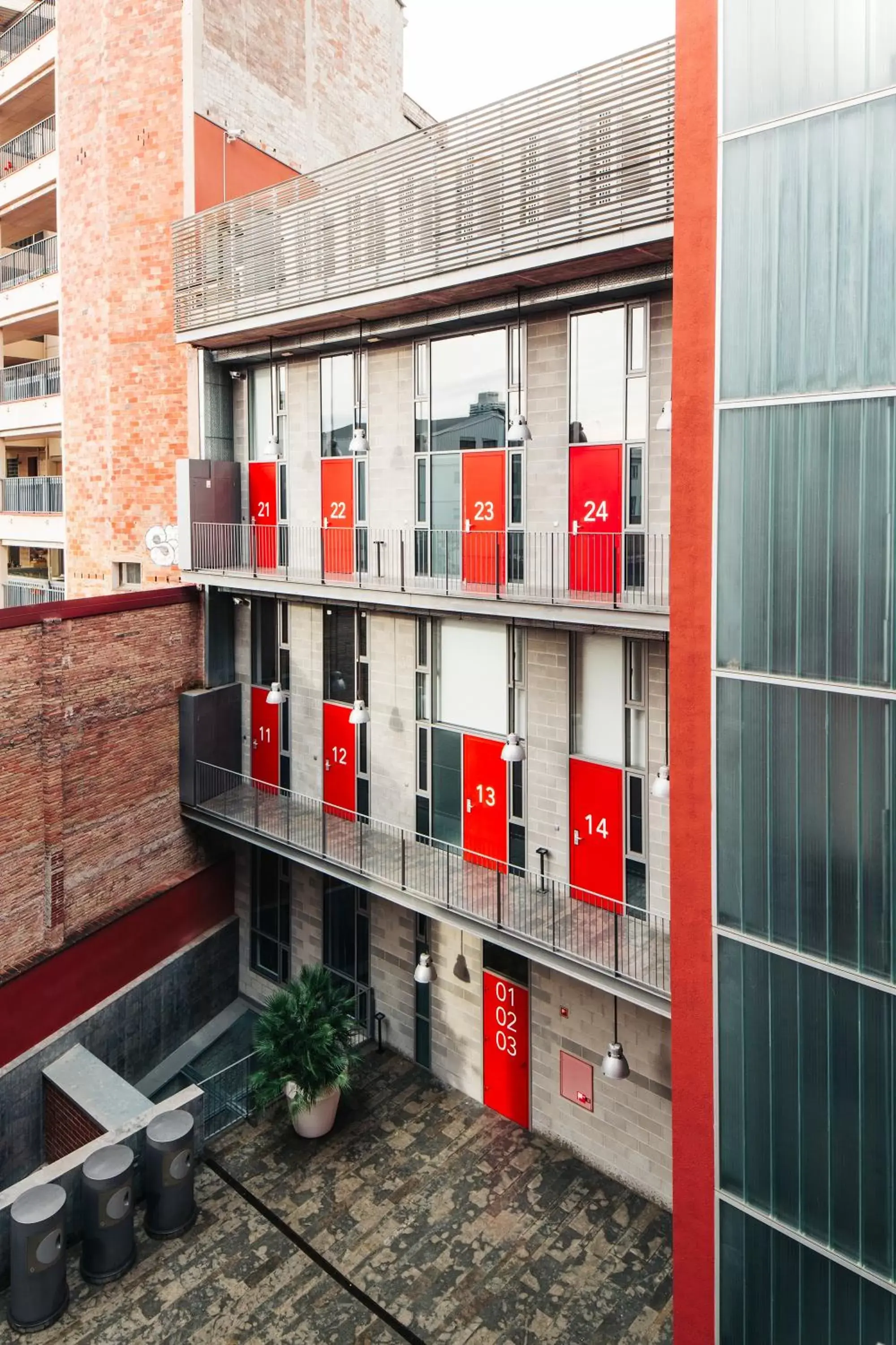 Patio, Property Building in Barcelona Apartment Republica