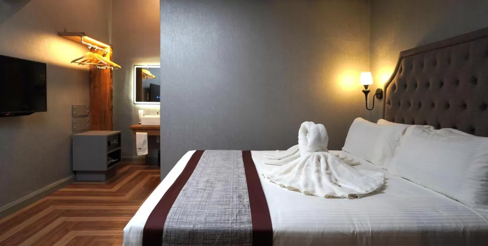 Bed in 1969 Business Suites @ Ipoh Garden