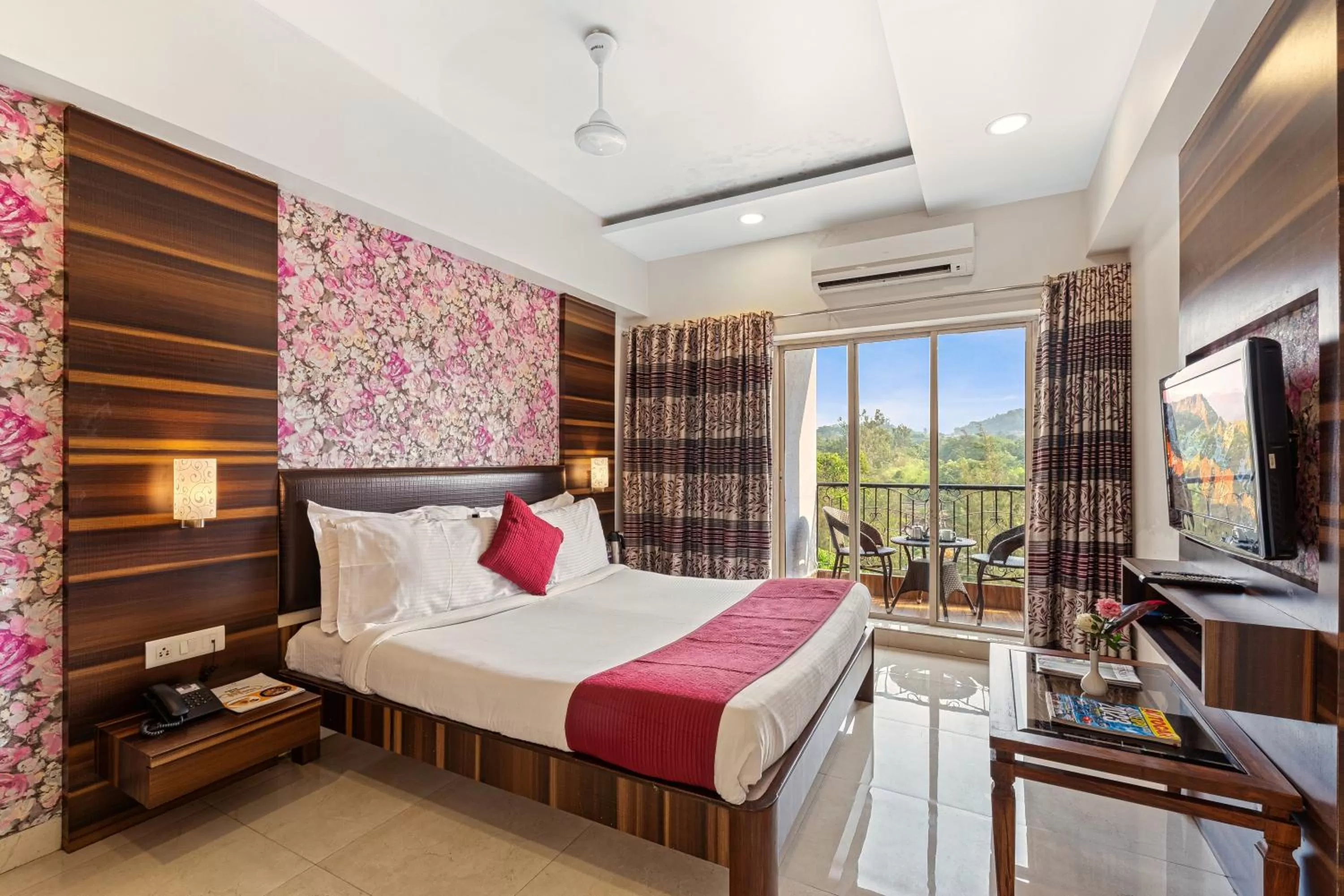 Photo of the whole room, Bed in Mayur Retreat & Spa