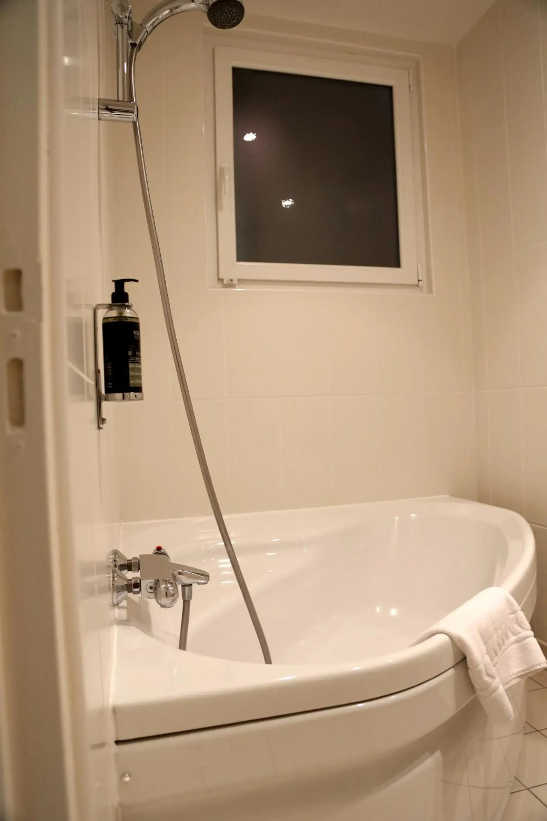 Bathroom in Hotel Le Sevigne - Sure Hotel Collection by Best Western