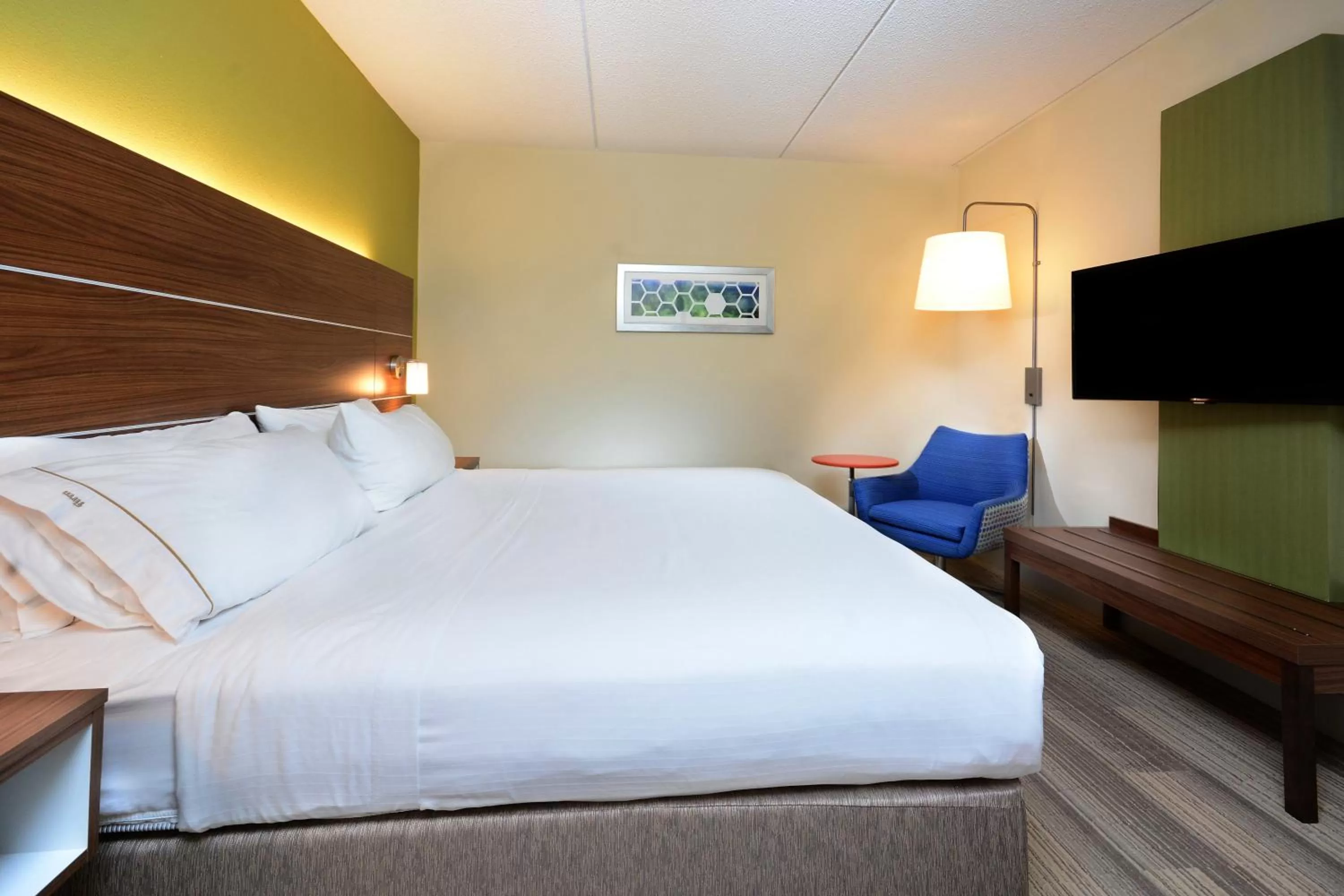 Photo of the whole room, Bed in Holiday Inn Express & Suites Raleigh Durham Airport at RTP by IHG
