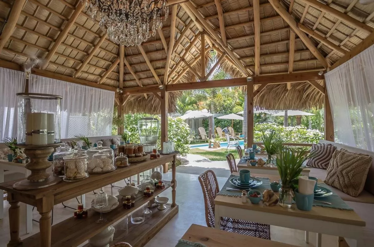 Restaurant/places to eat in Mahona Boutique Hotel