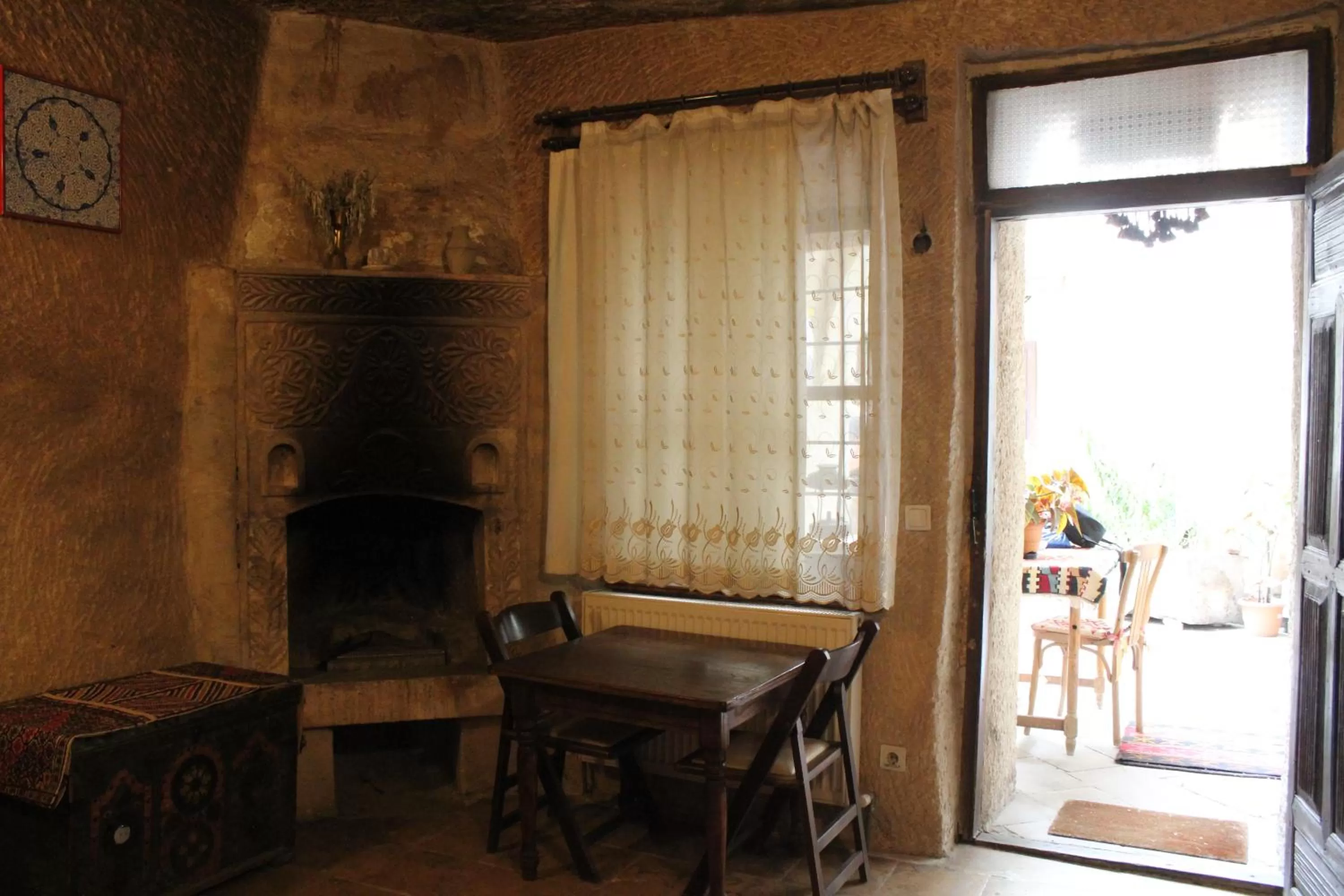 Seating area in Kismet Cave House
